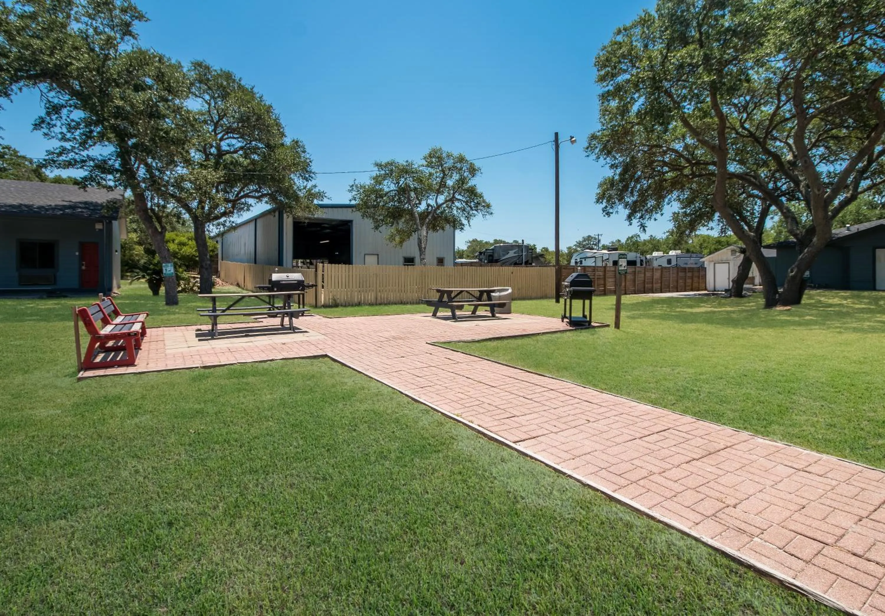 Property building in Econo Lodge Inn & Suites Fulton - Rockport