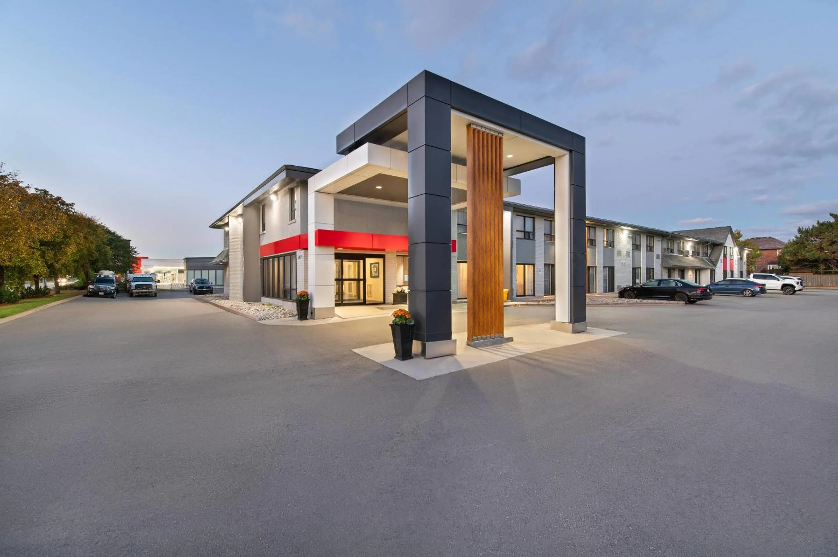 Property building in Comfort Inn