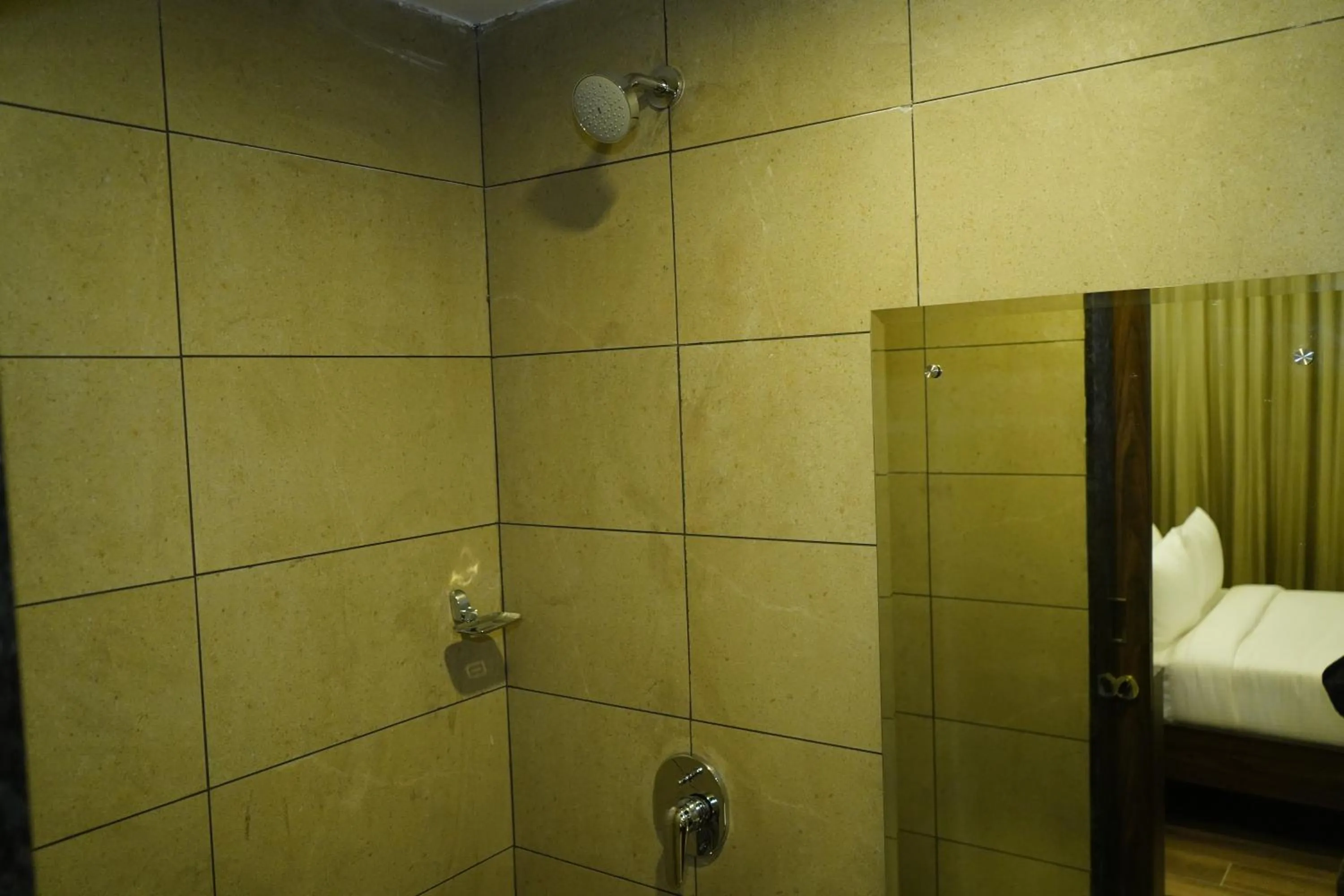 Bathroom, Bed in Jaag Hotel