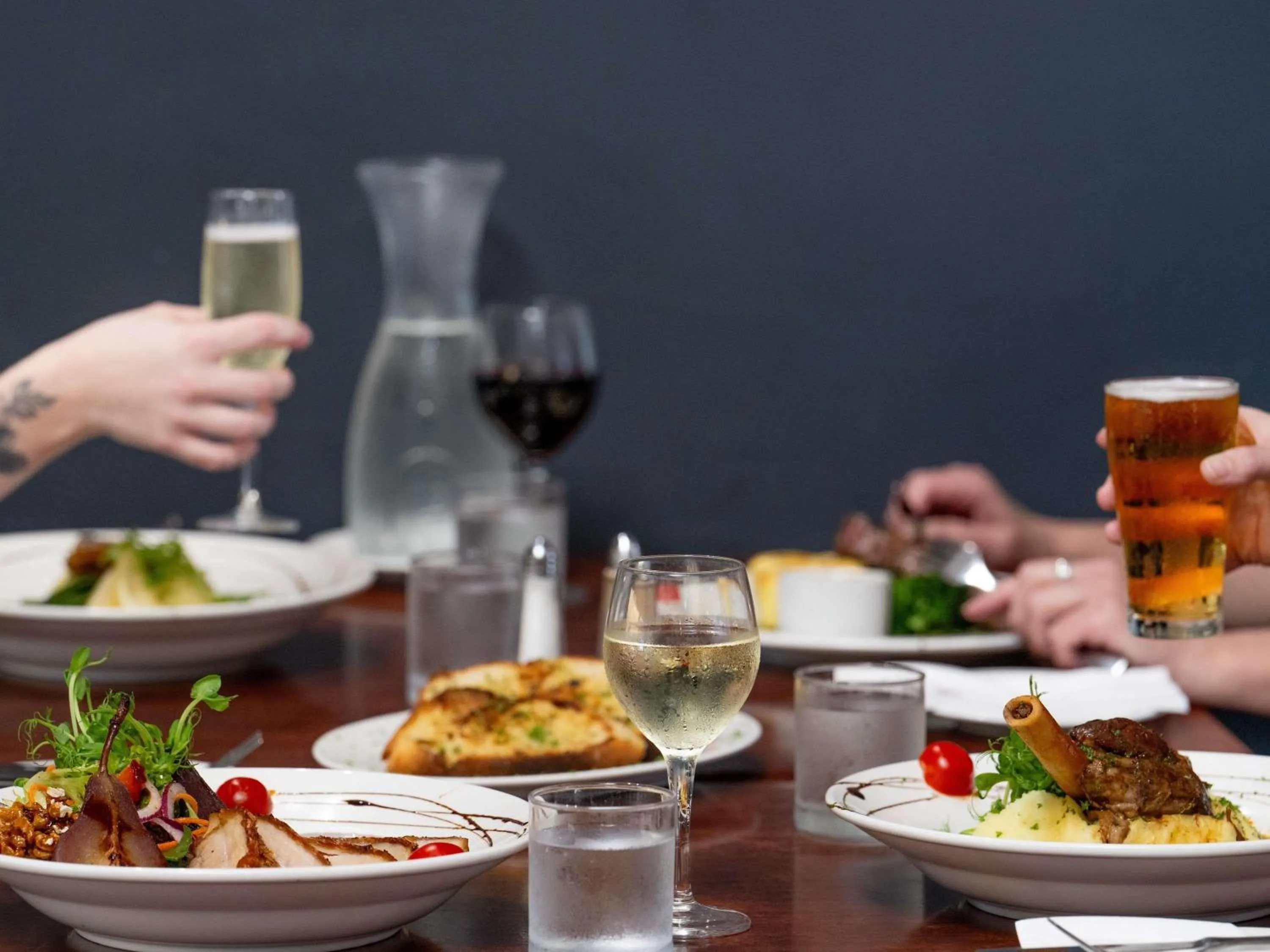 Restaurant/places to eat in Mercure Bunbury Sanctuary Golf Resort