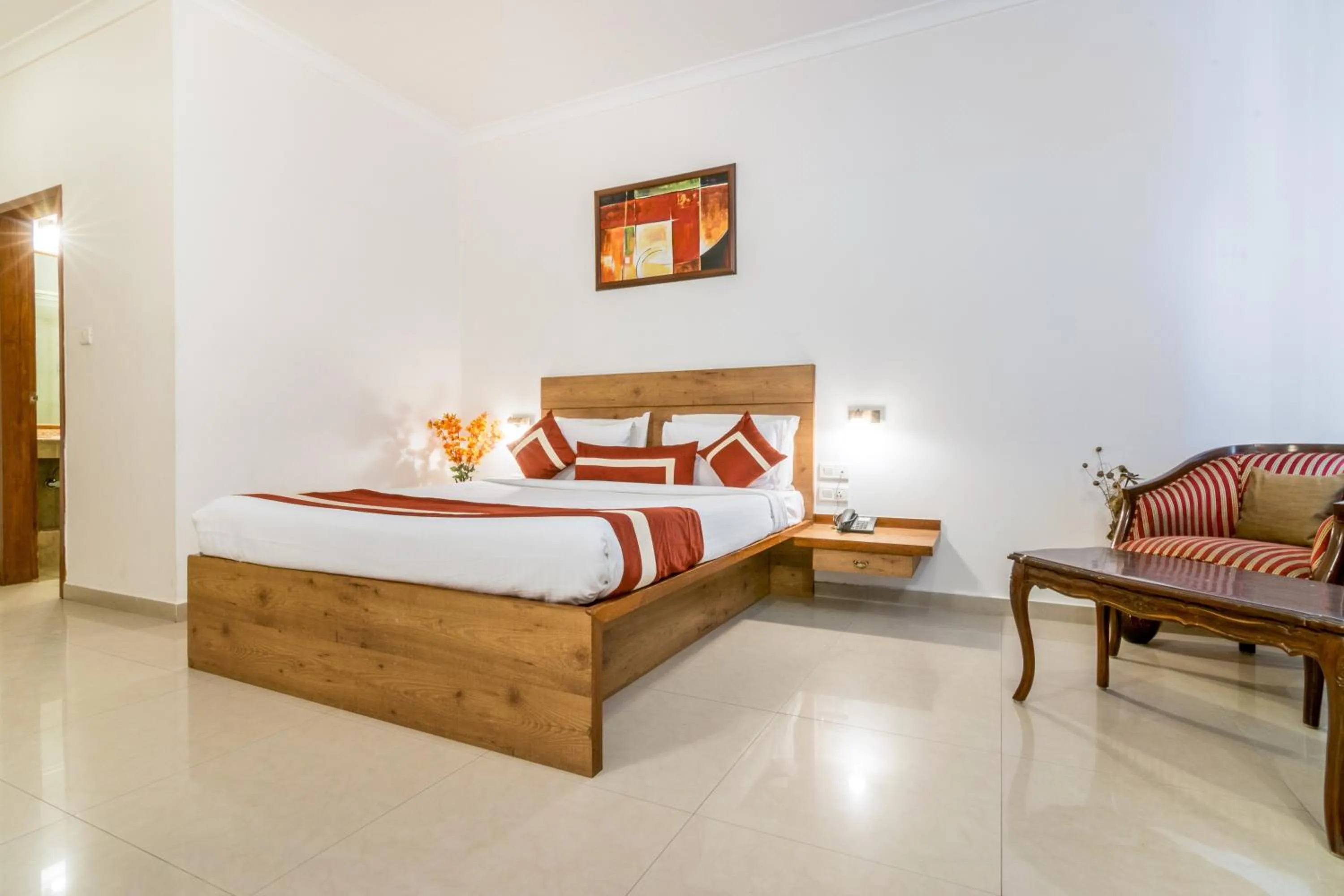 Photo of the whole room, Bed in Octave Hotel - Double Road