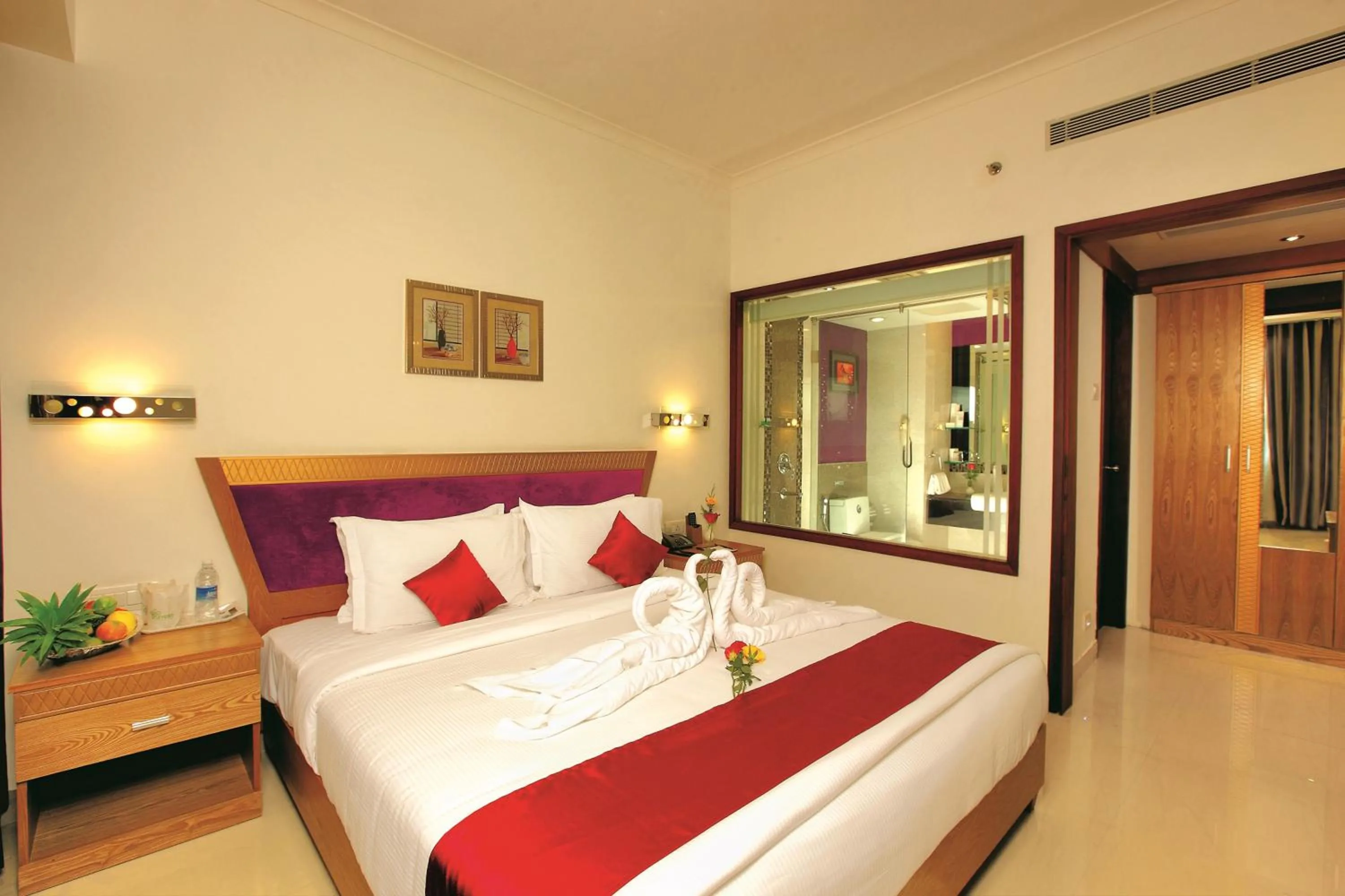 Bed in Biverah Hotel & Suites