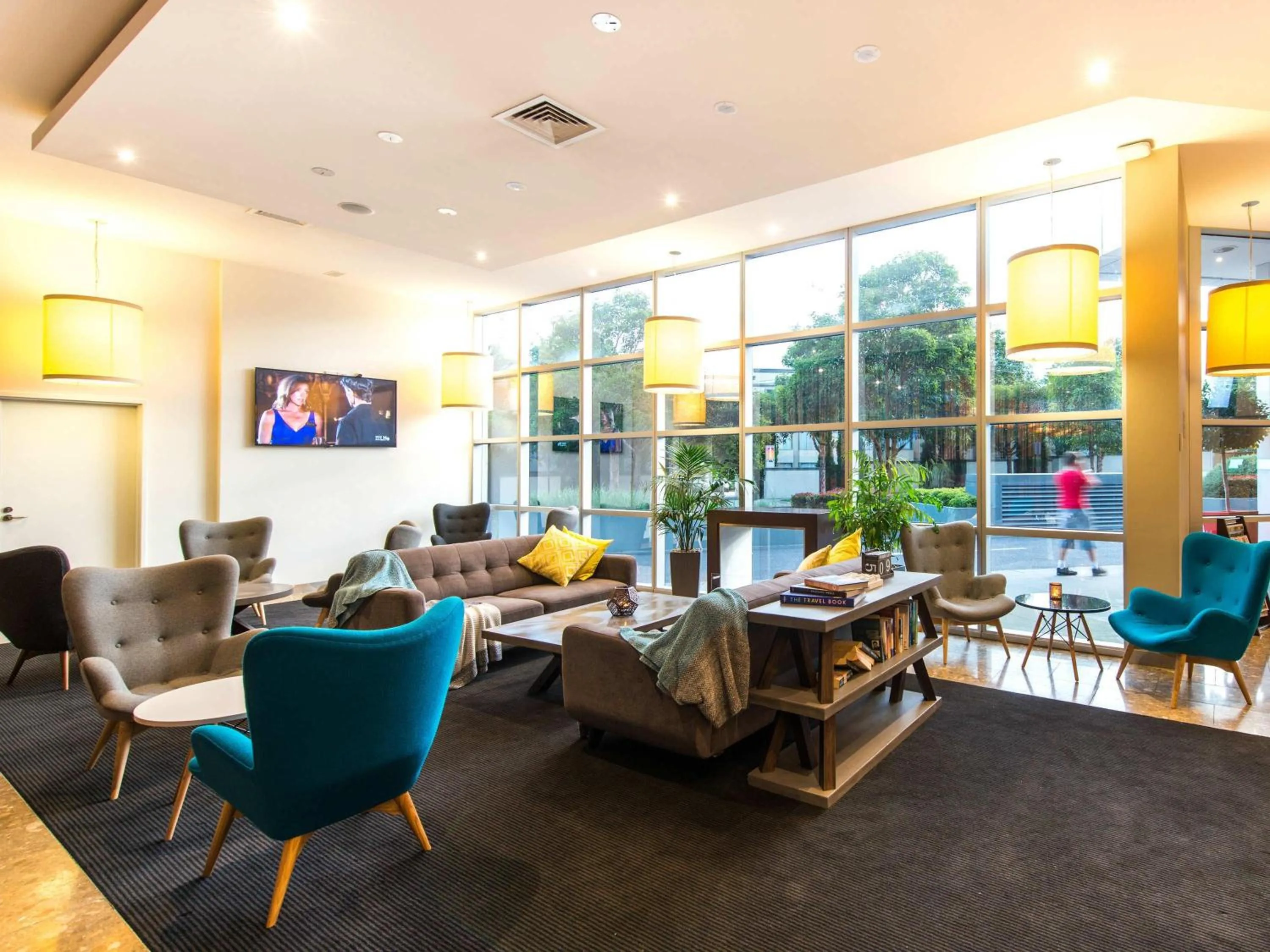 Lounge or bar in ibis Melbourne - Glen Waverley