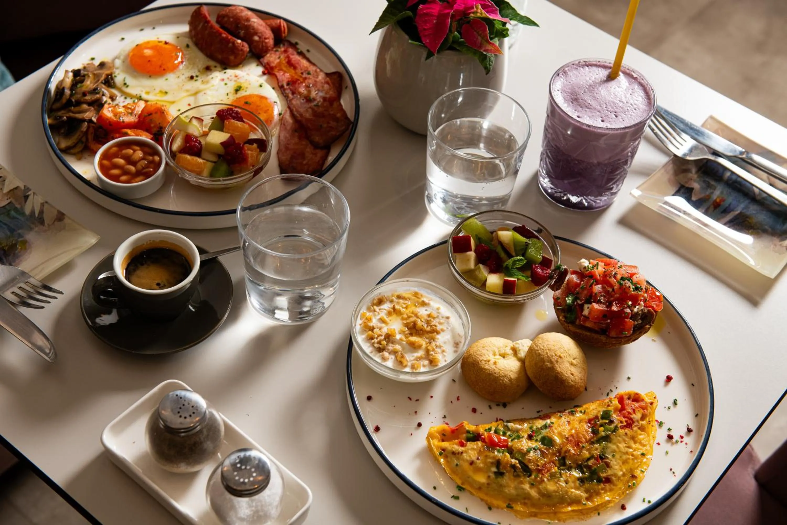 Breakfast in Urban Nest - Suites & Apartments