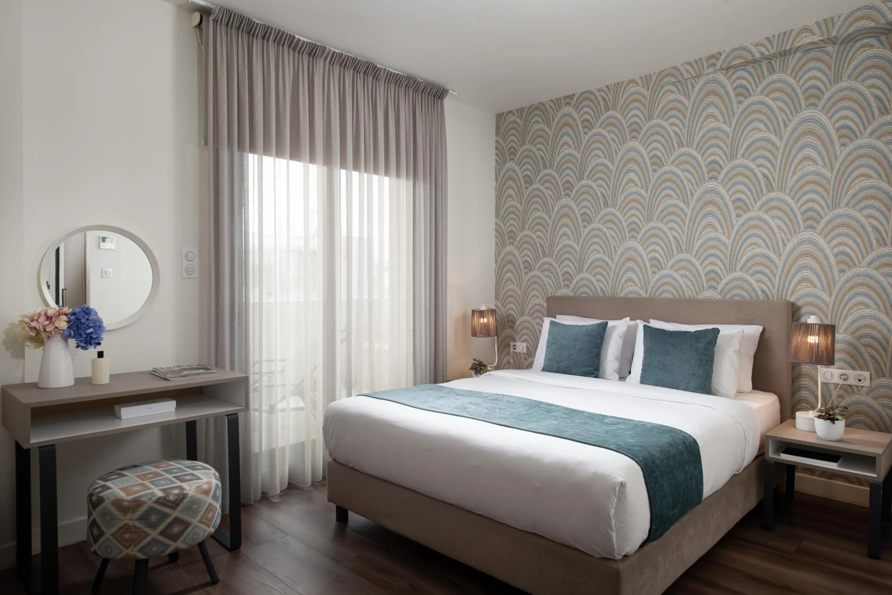 Bed in Urban Nest - Suites & Apartments