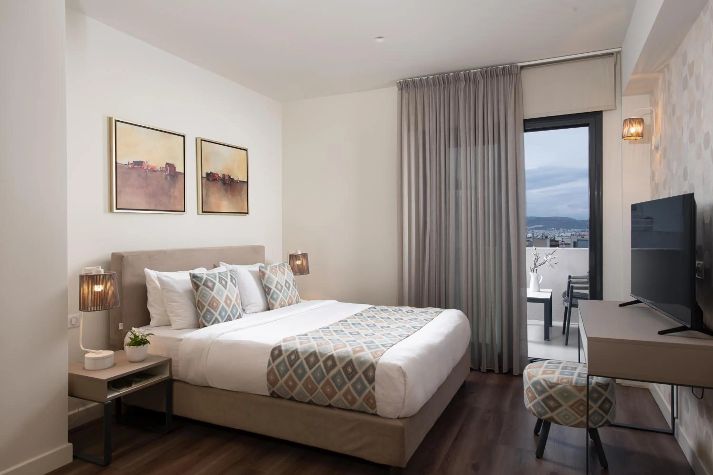 Bed in Urban Nest - Suites & Apartments