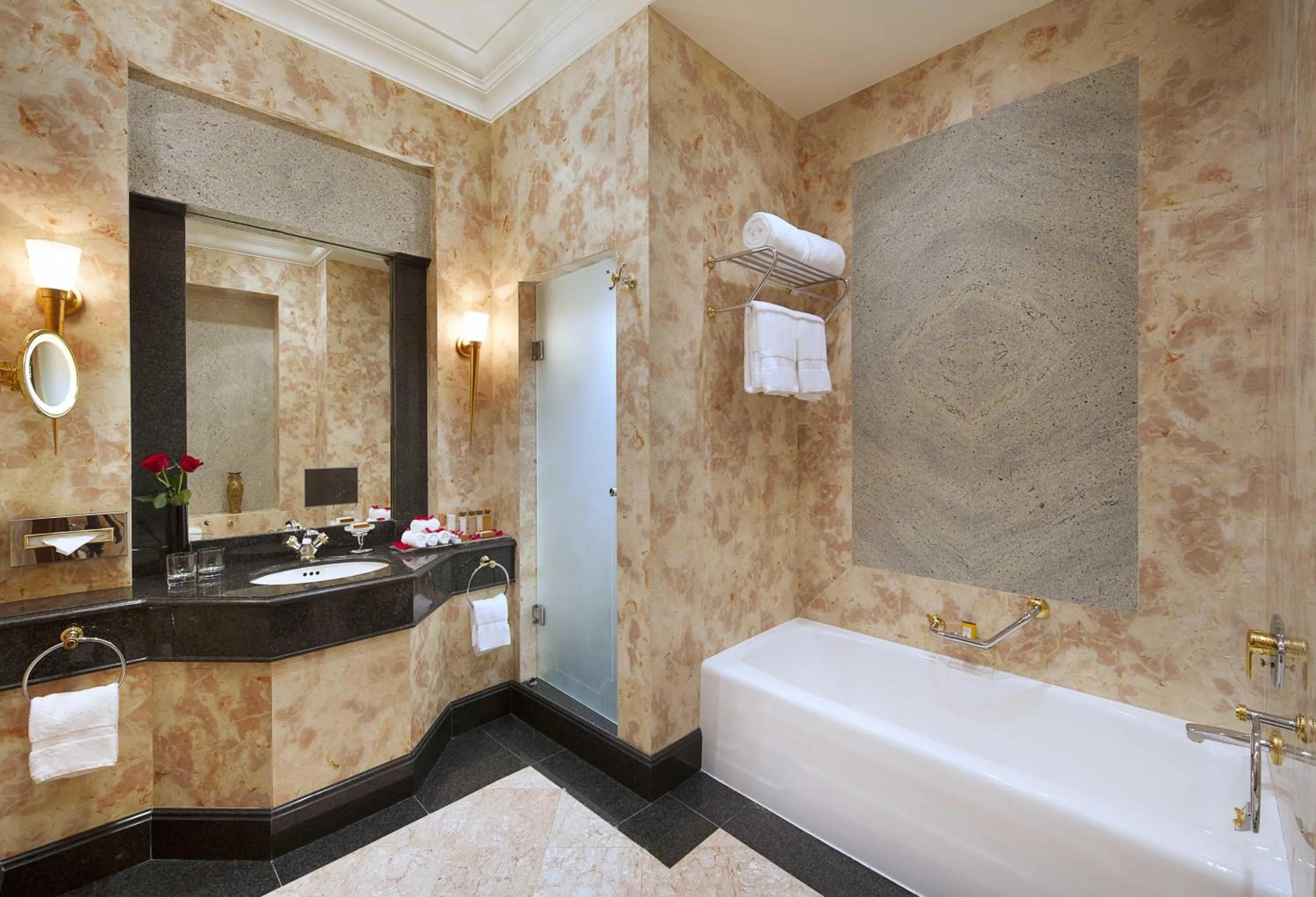 Bathroom in Waldorf Astoria Jeddah - Qasr Al Sharq