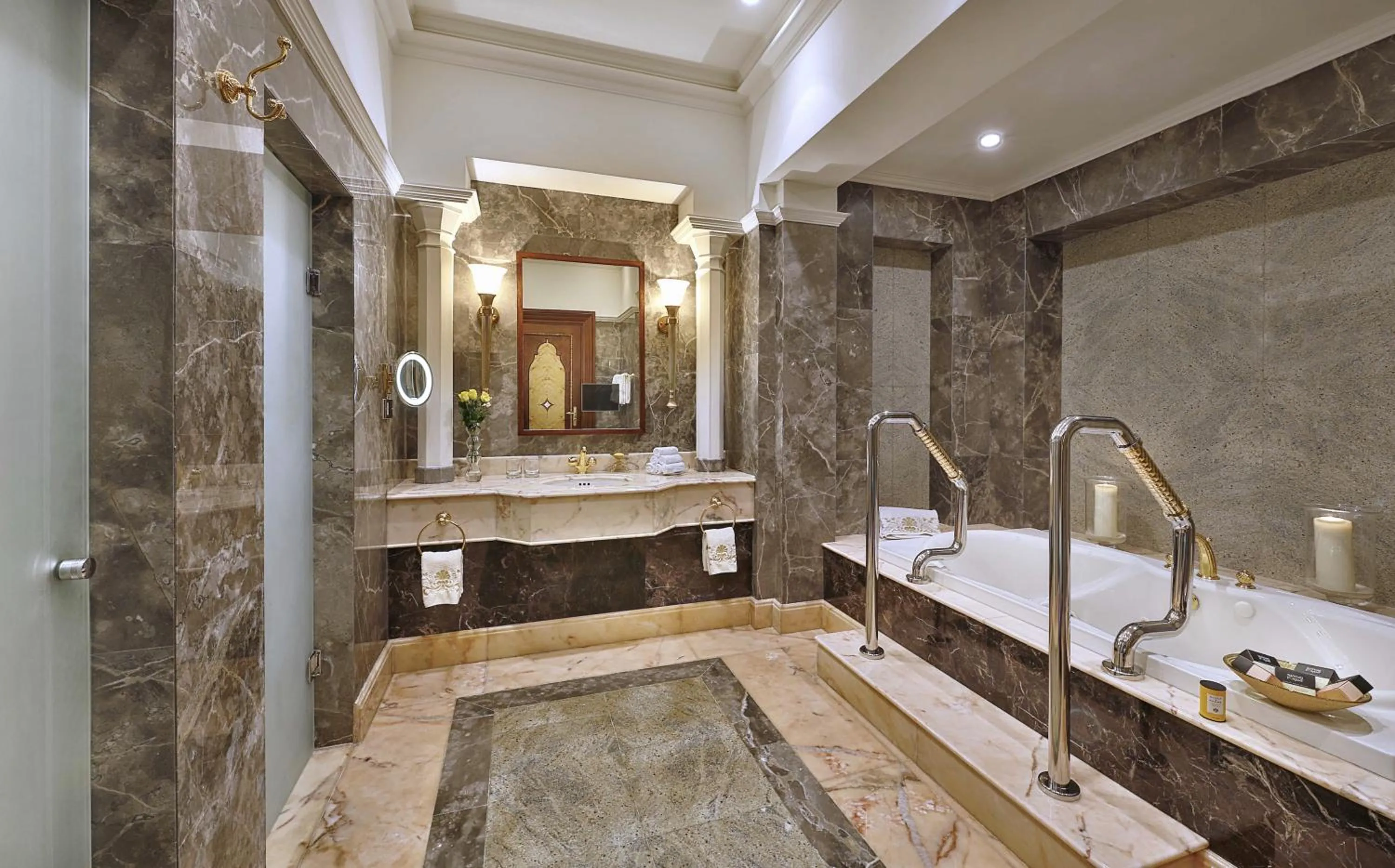 Bathroom in Waldorf Astoria Jeddah - Qasr Al Sharq