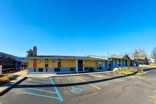 Rodeway Inn Auburn Hills - Detroit