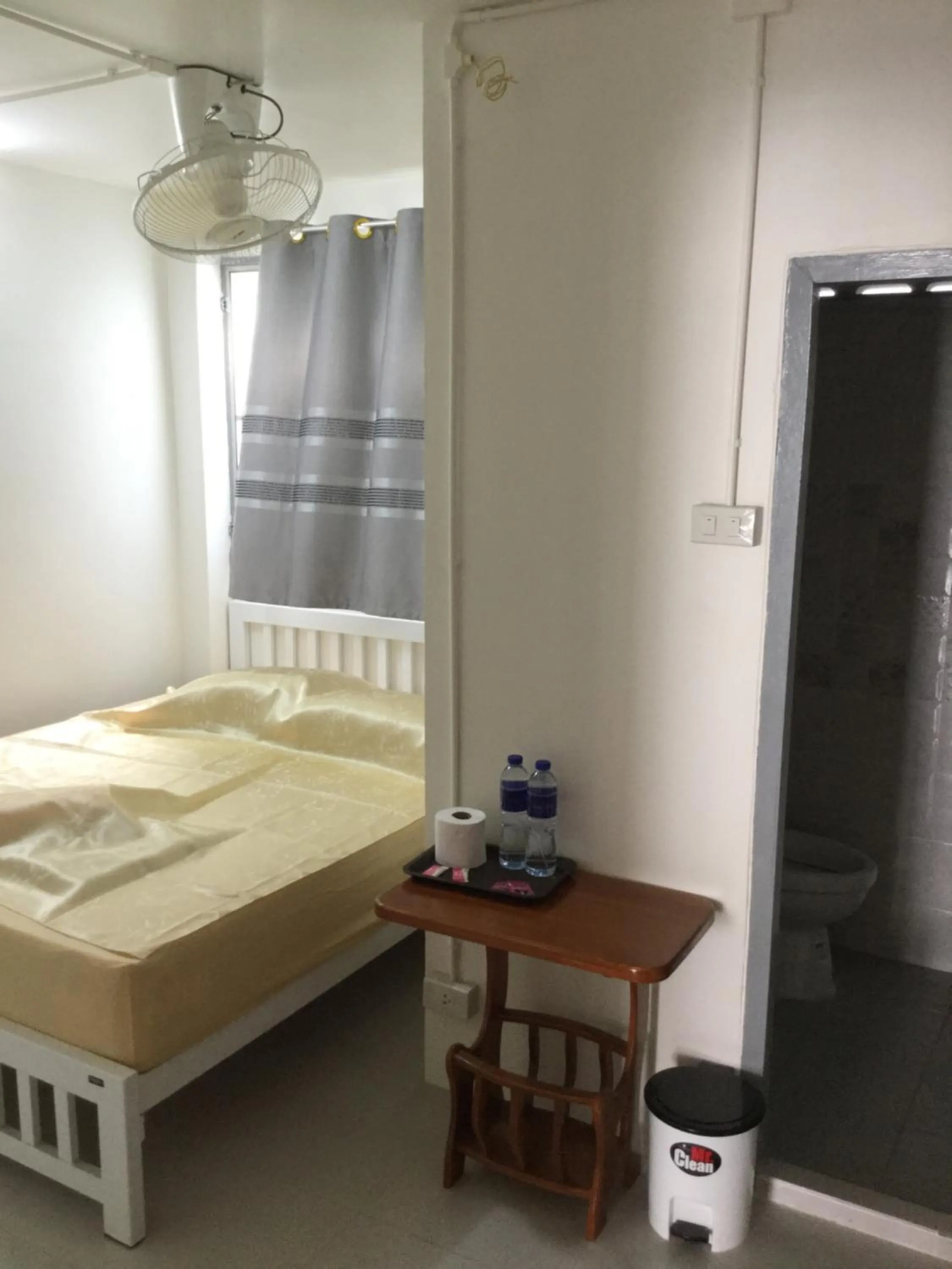 Bed in Siriwal Guesthouse