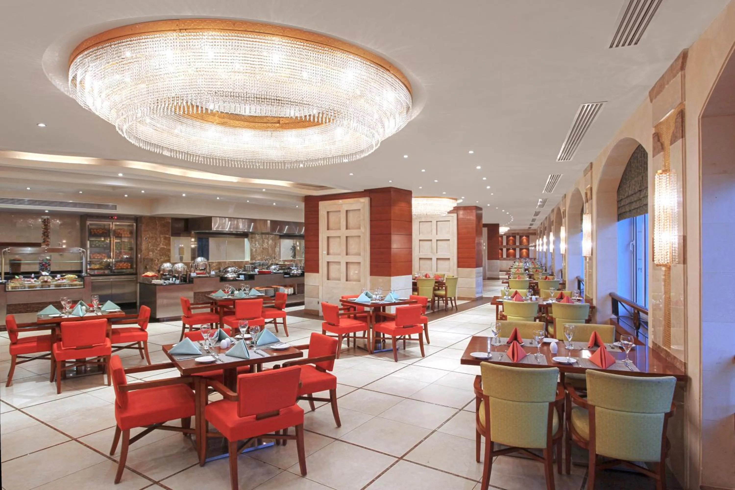 Restaurant/places to eat in Makkah Hotel