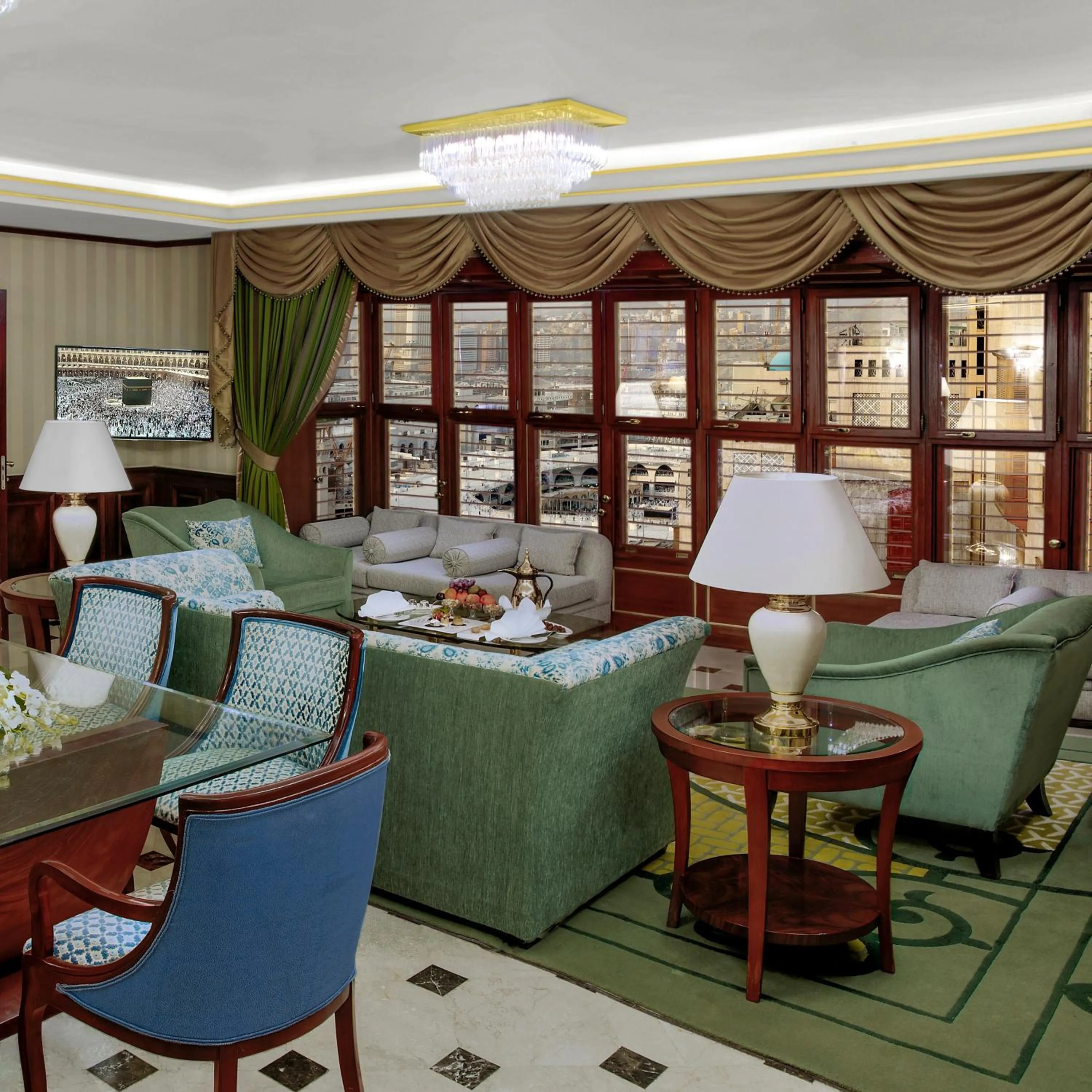 Living room in Makkah Hotel