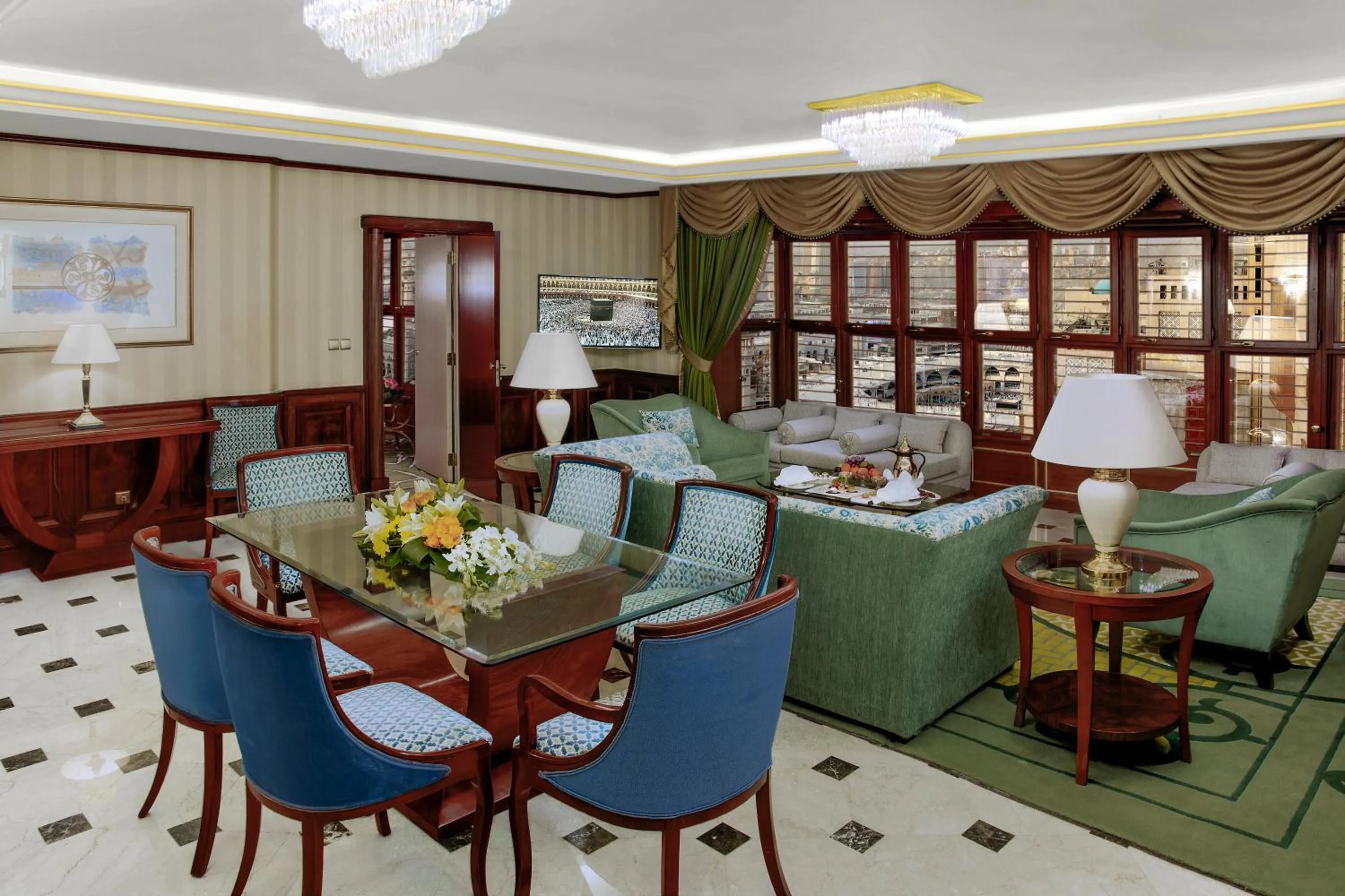 Photo of the whole room in Makkah Hotel