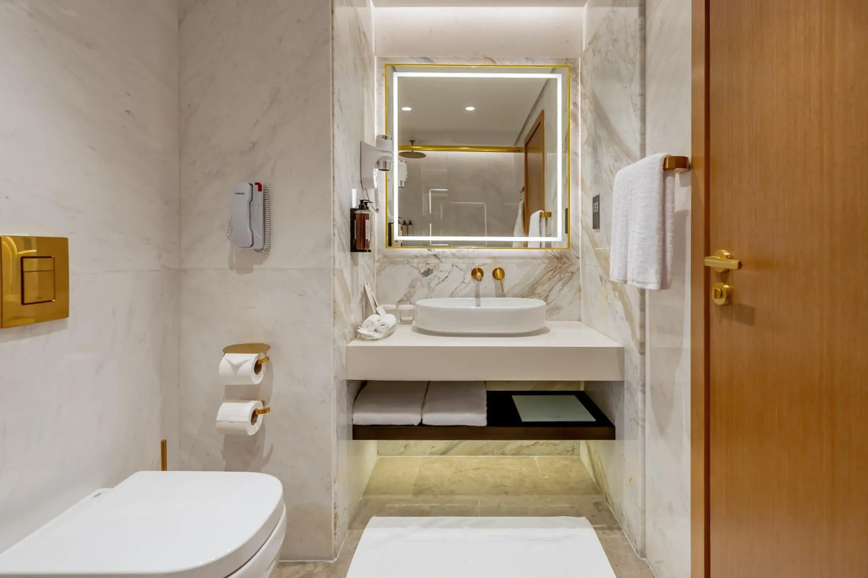 Superior King Room City View in Makkah Hotel Superior King Room City View in Makkah Hotel