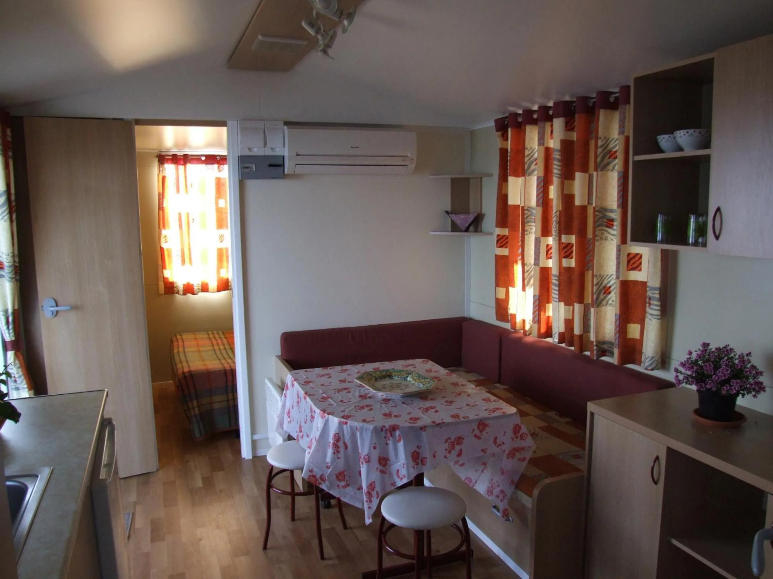 Dining area in Camping Jonio
