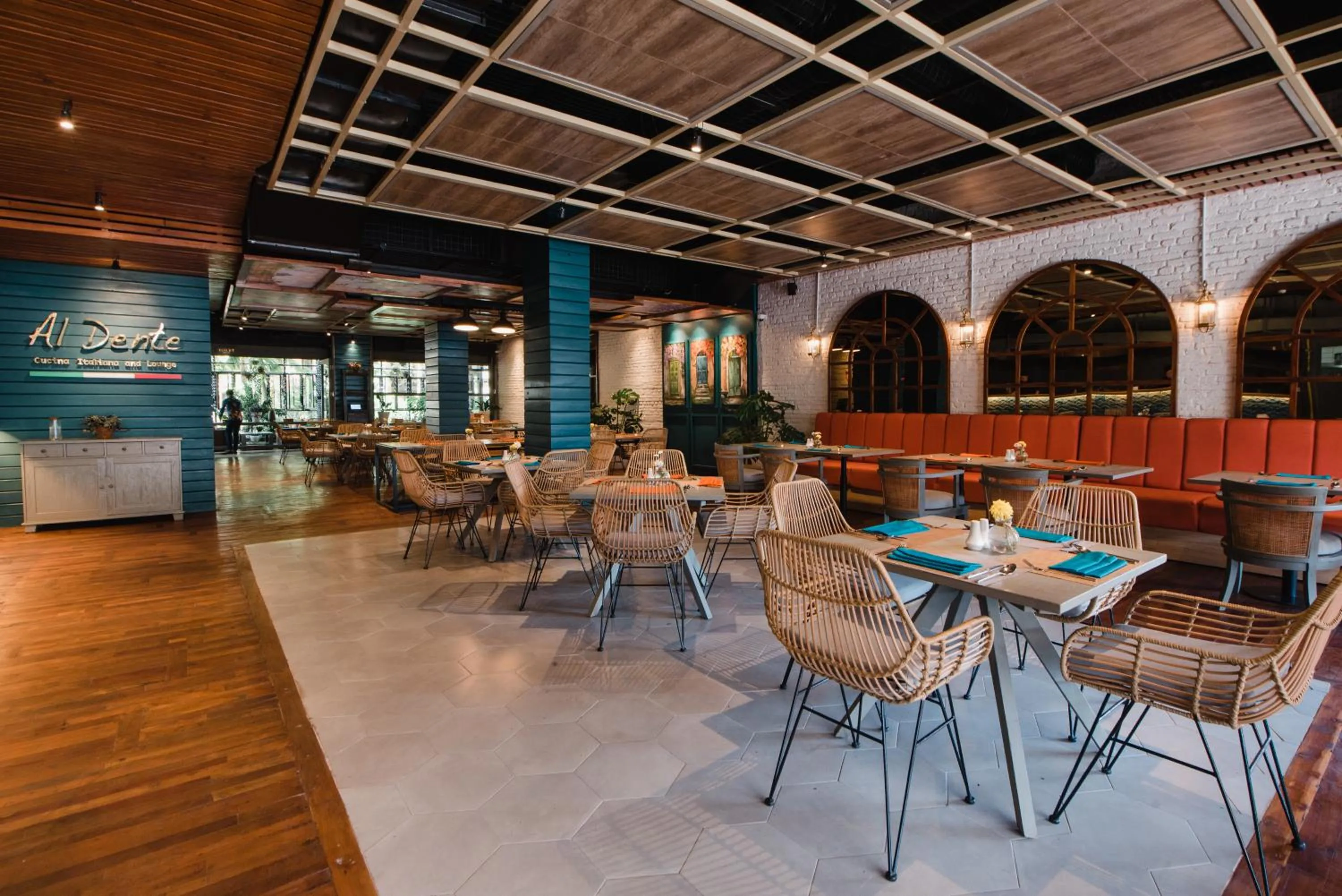 Restaurant/places to eat in Ramayana Suites and Resort