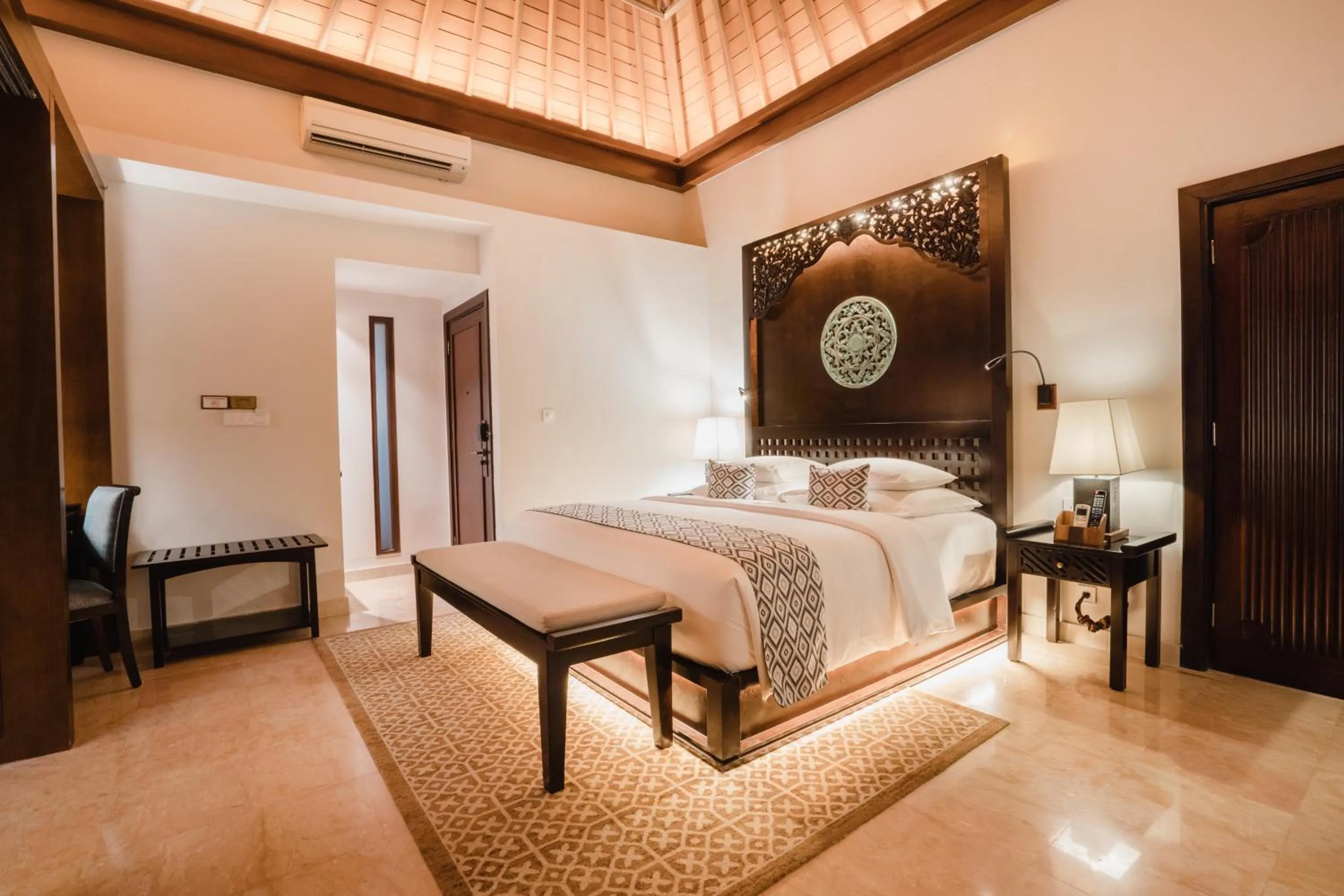Bedroom, Bed in Ramayana Suites and Resort
