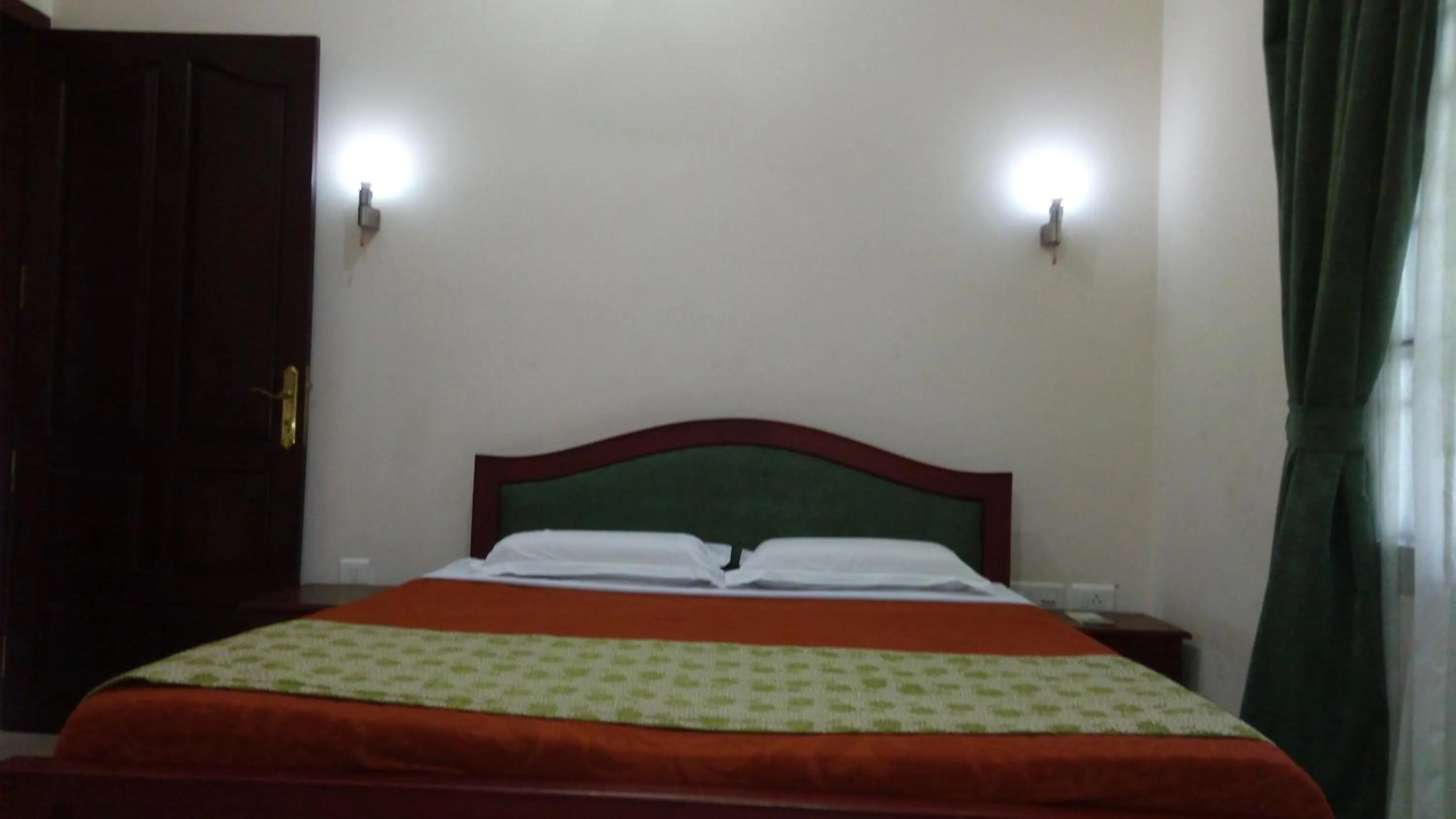 Bed in Elim Homestay Fort Kochi