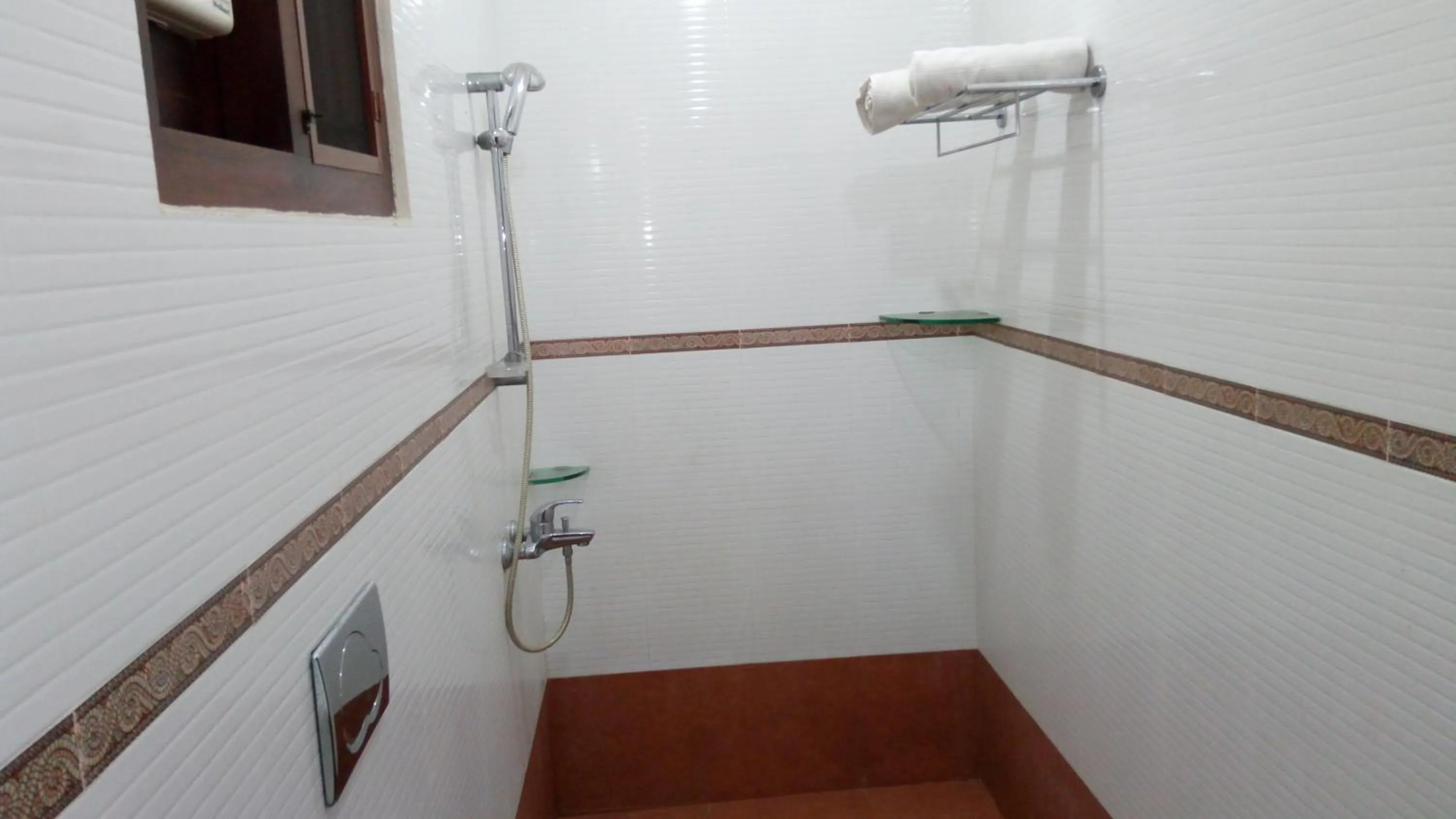 Shower in Elim Homestay Fort Kochi