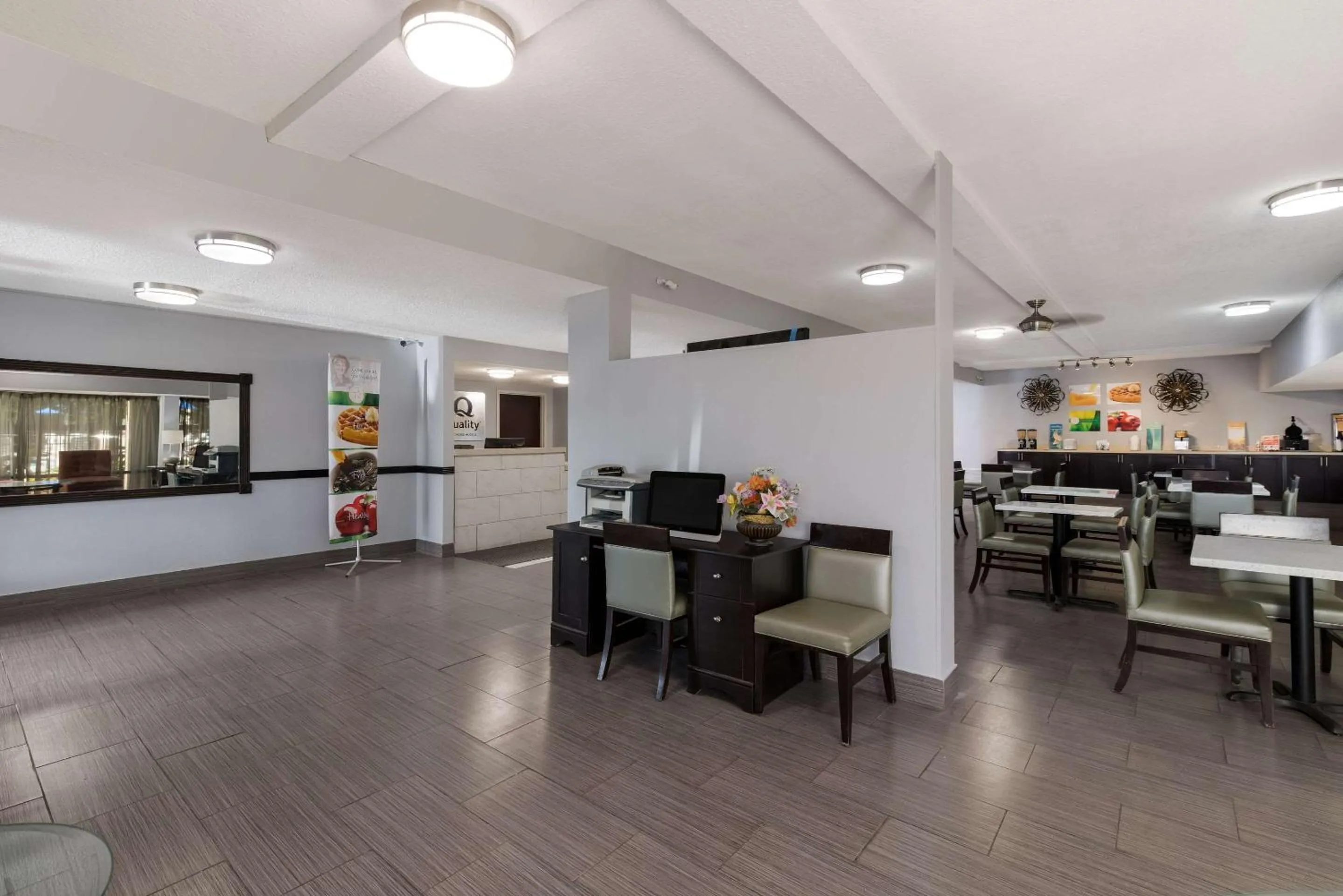 Lobby or reception in Quality Inn Orange Park Jacksonville