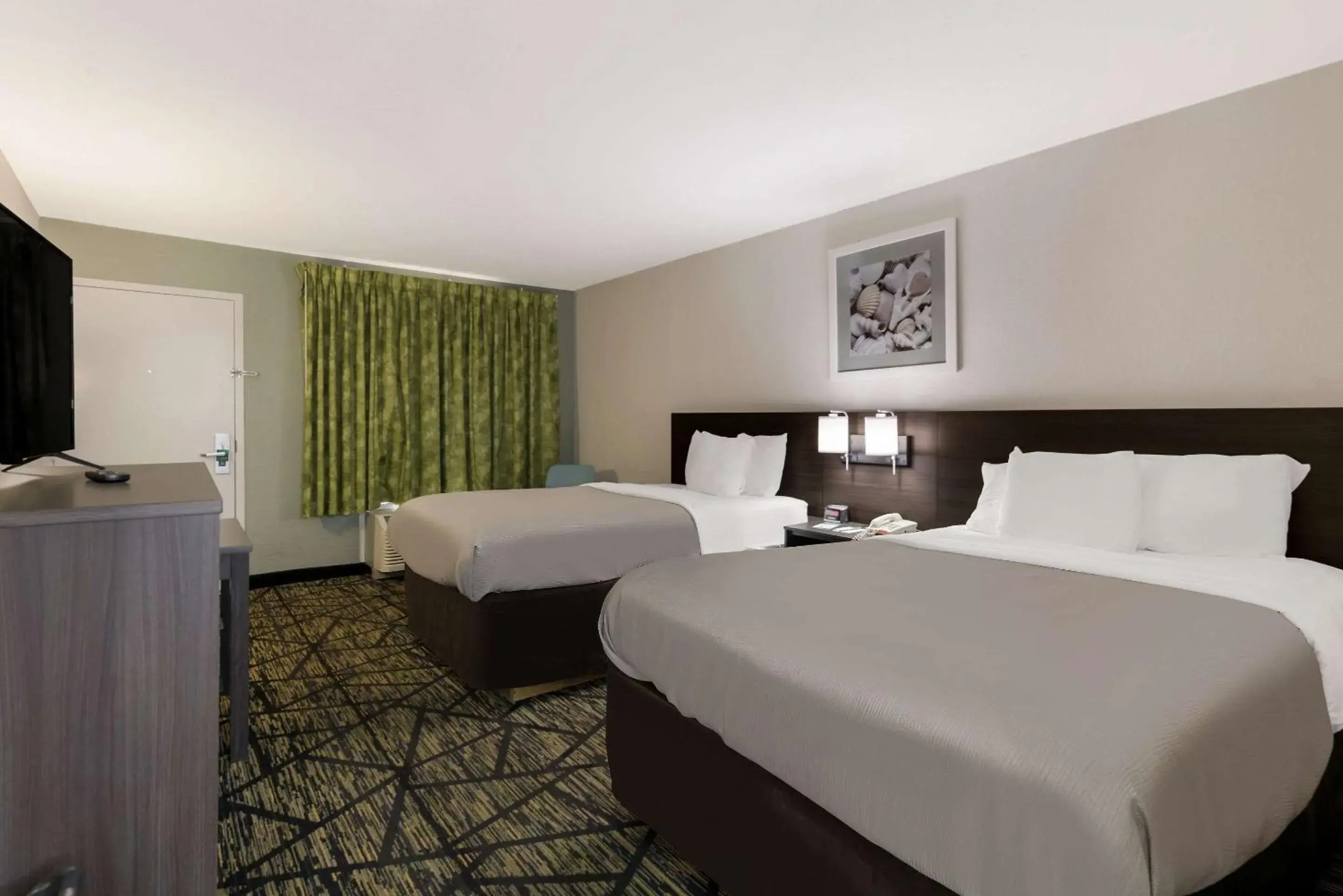 Double Room - Accessible/Non-Smoking in Quality Inn Orange Park Jacksonville Double Room - Accessible/Non-Smoking in Quality Inn Orange Park Jacksonville