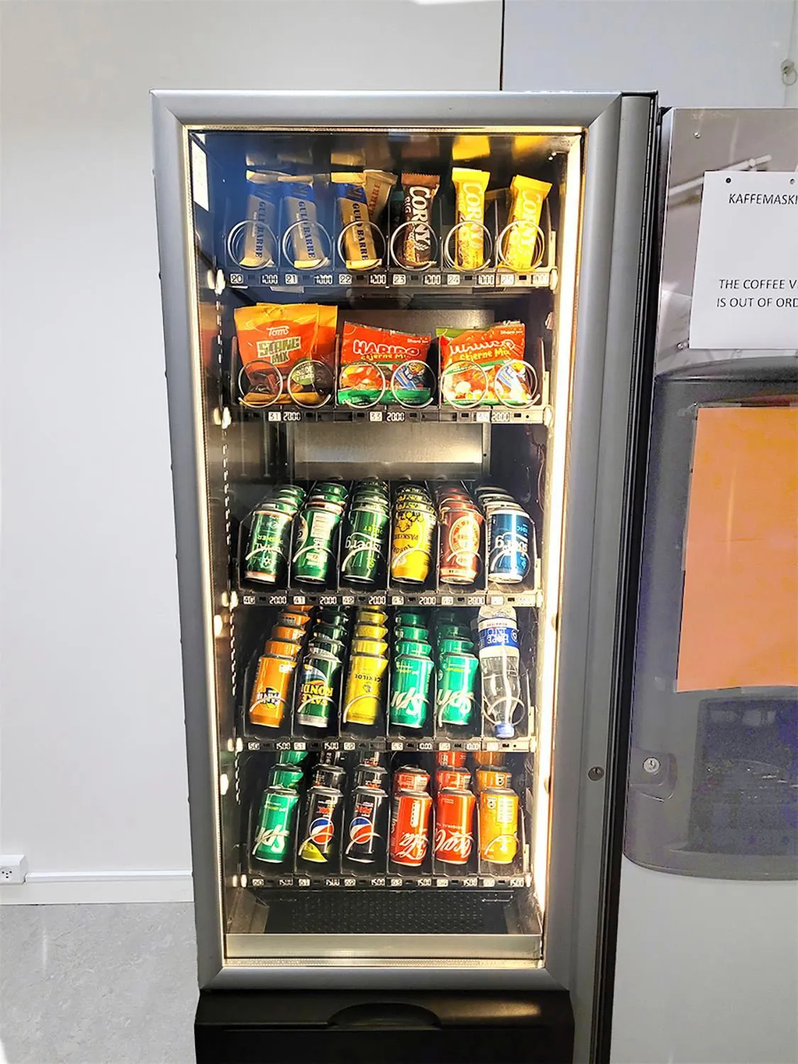 Restaurant/places to eat in Aarhus Hostel og Hotel