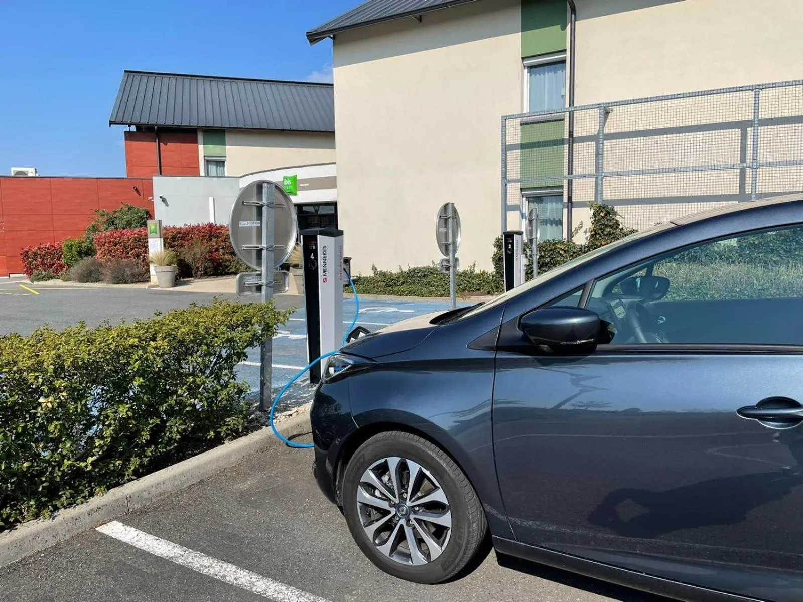 Parking in Hôtel Ibis Styles Bourges