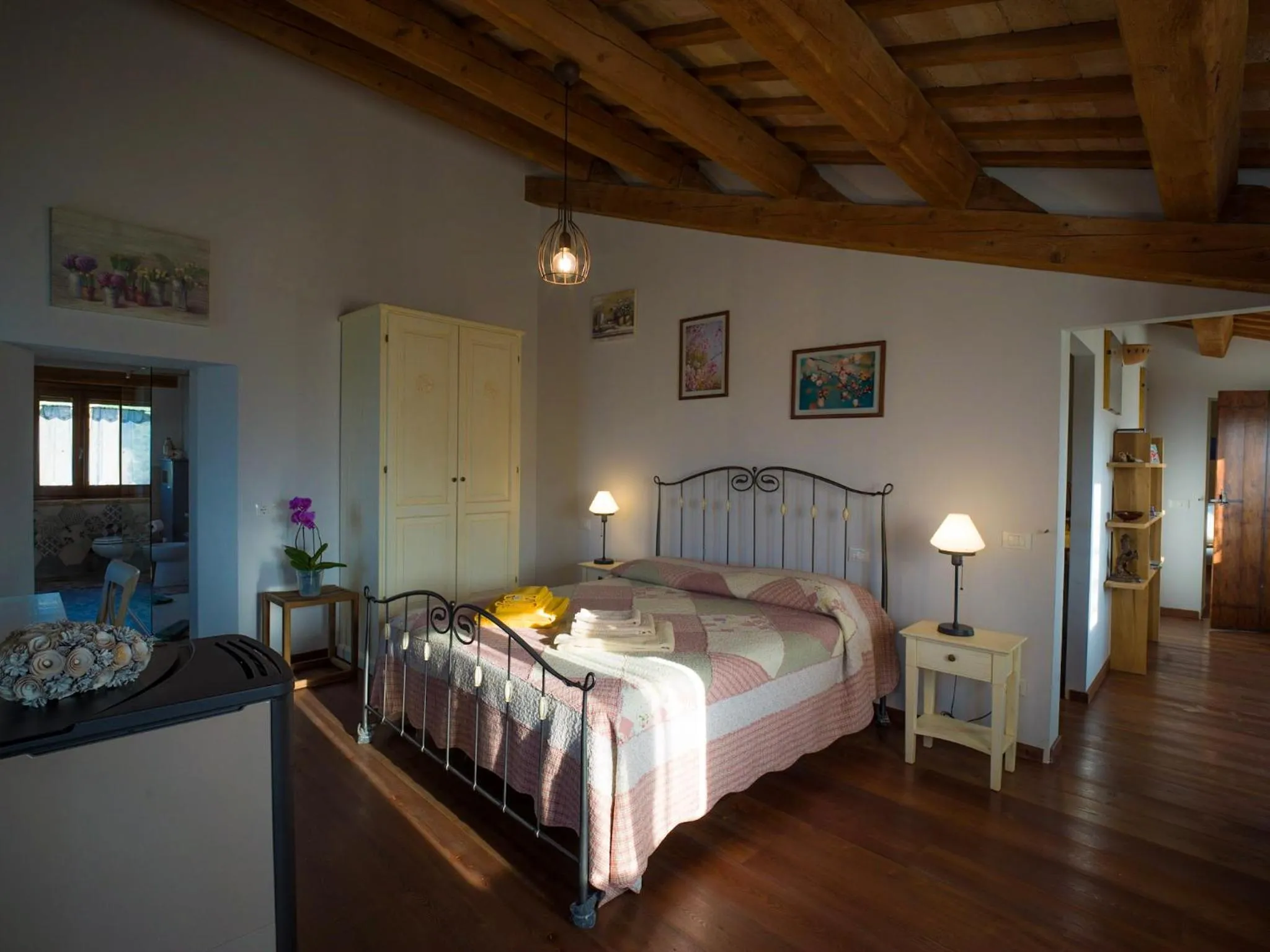 Photo of the whole room, Bed in Quelli del Picchio