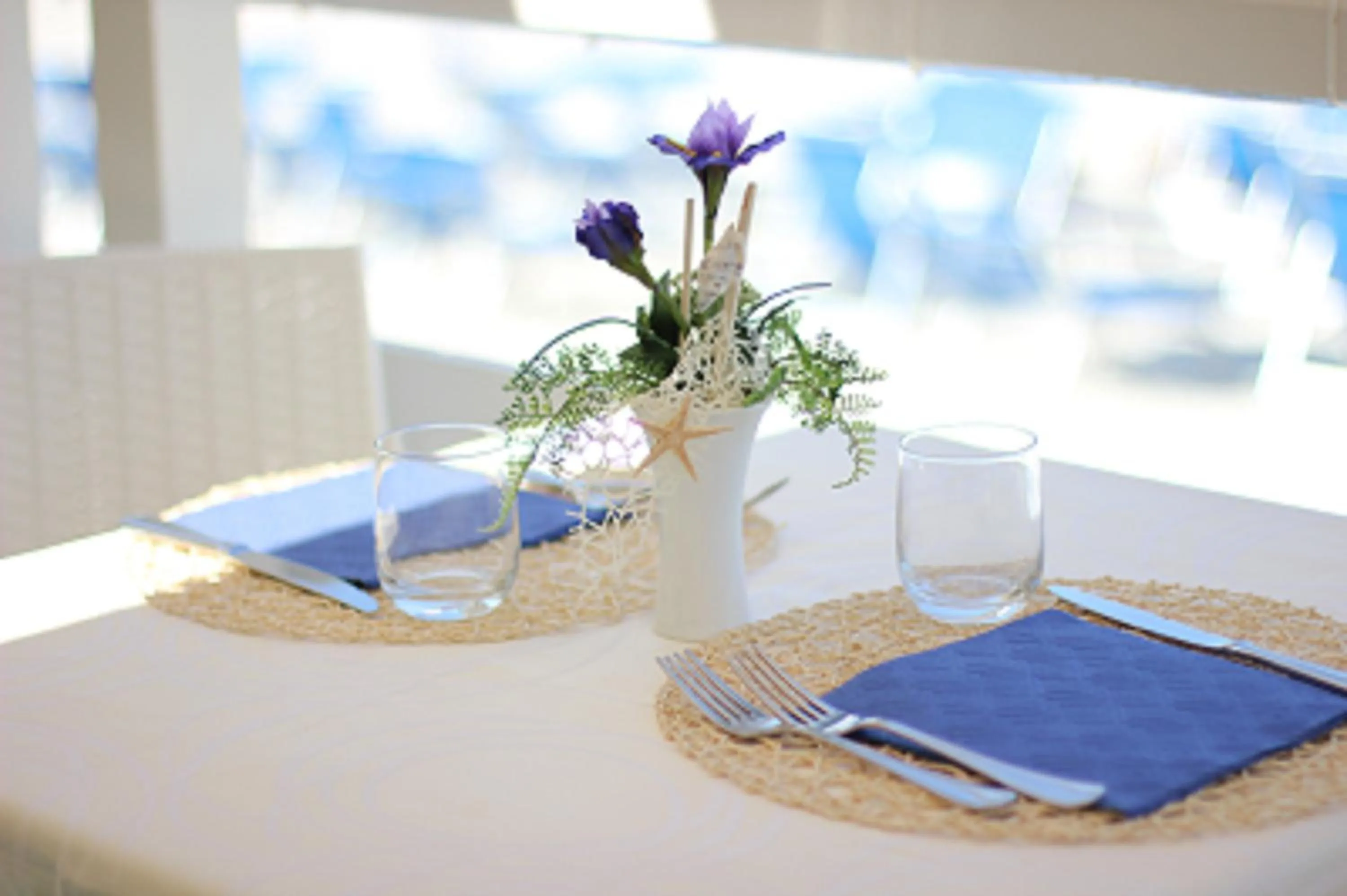 Restaurant/places to eat in Blu Tropical Resort