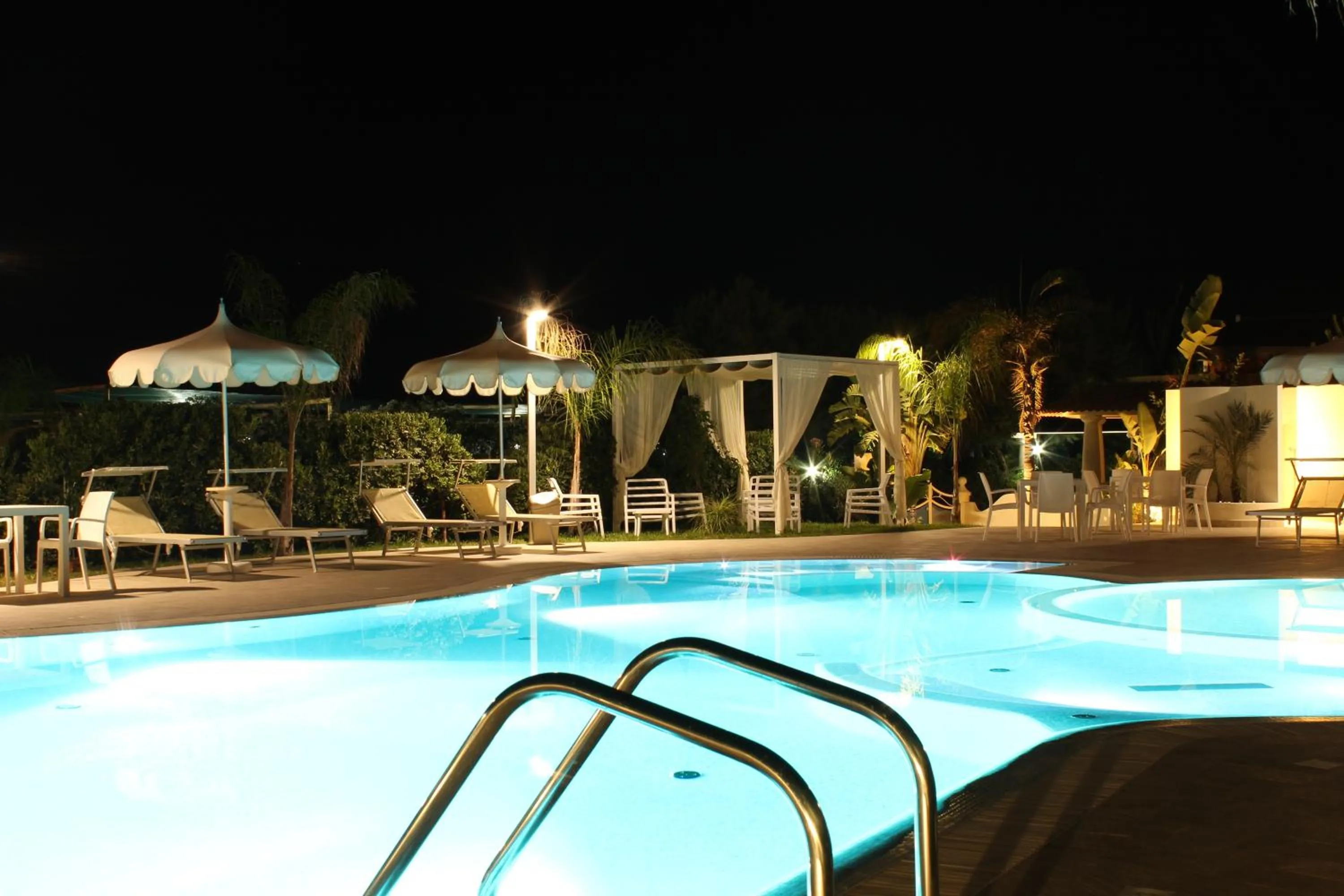 Swimming pool in Blu Tropical Resort
