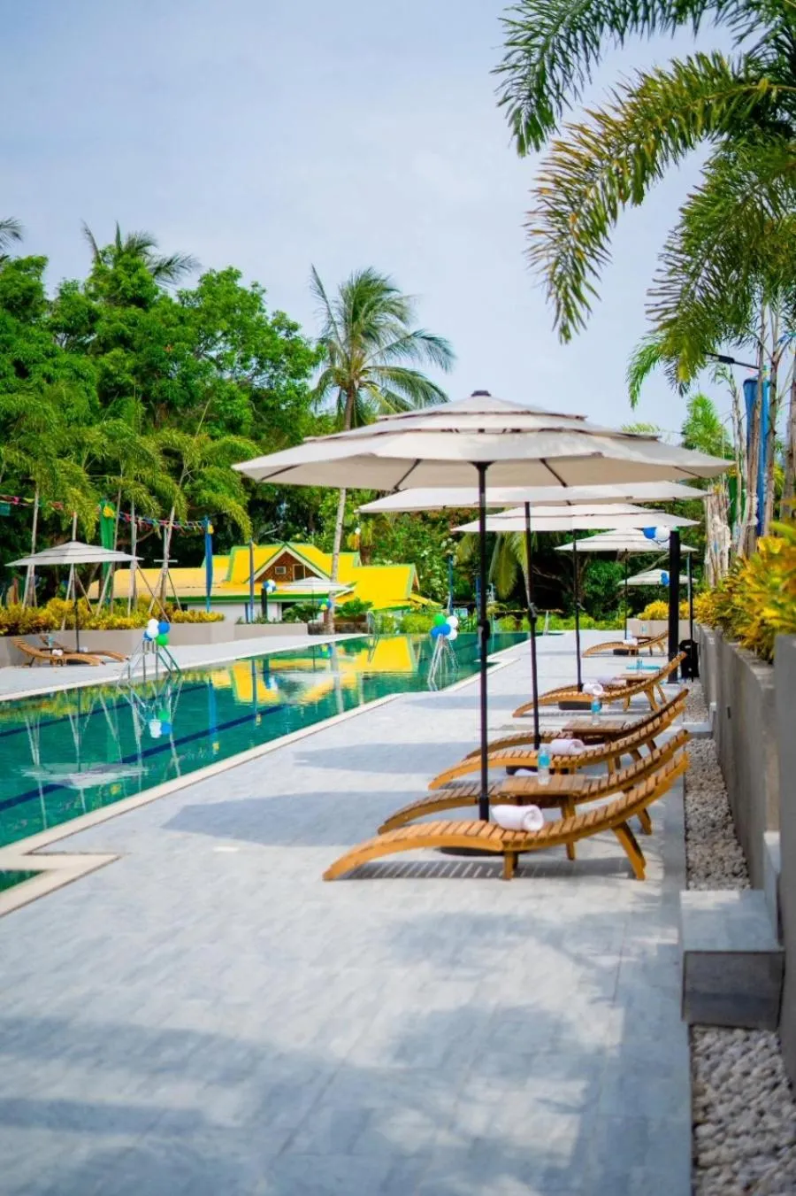 Swimming pool in Lanzones Cabana