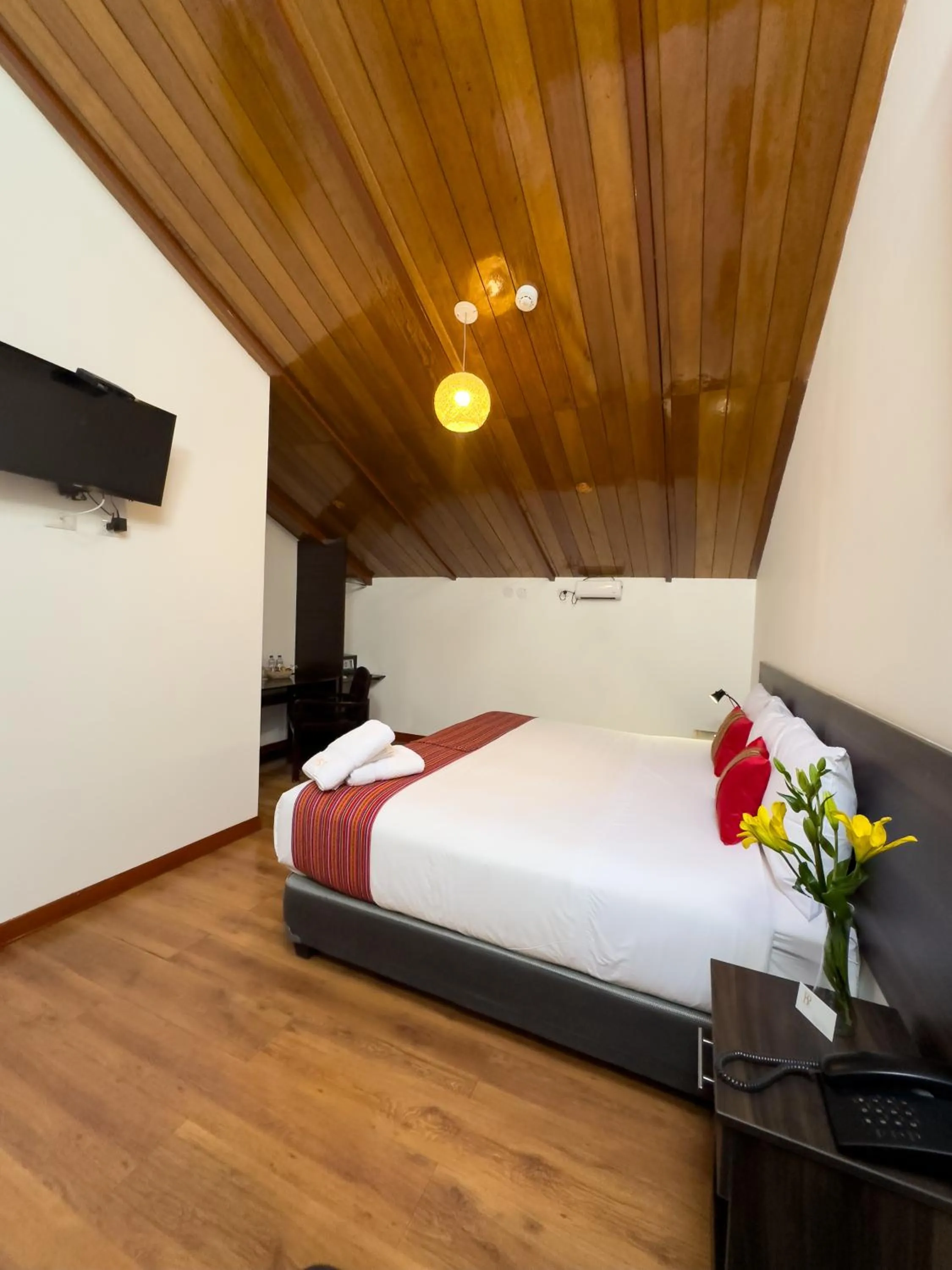 Property building, Bed in Hotel San Pedro Plaza