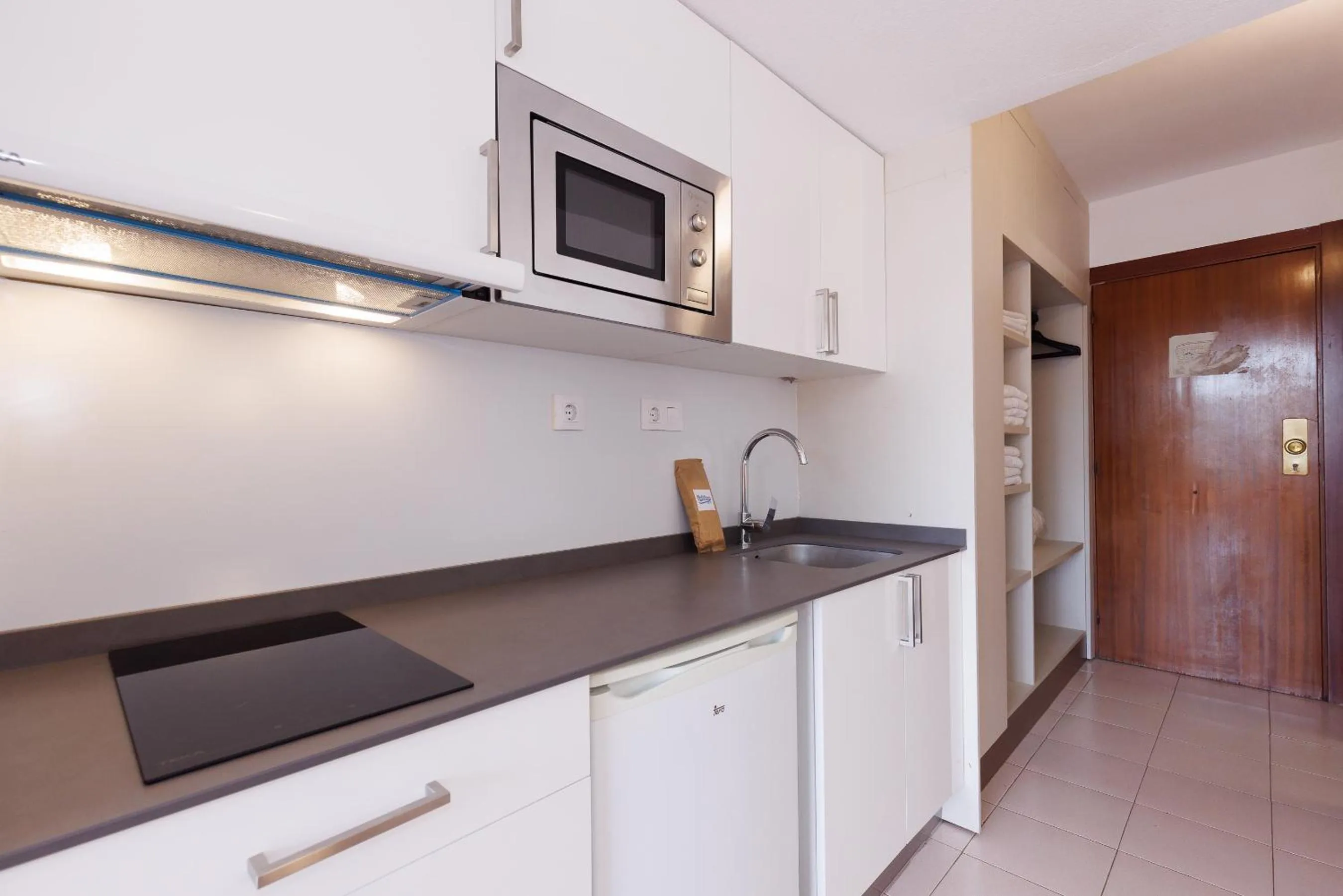 Kitchen or kitchenette in Salou Pacific Rentalmar
