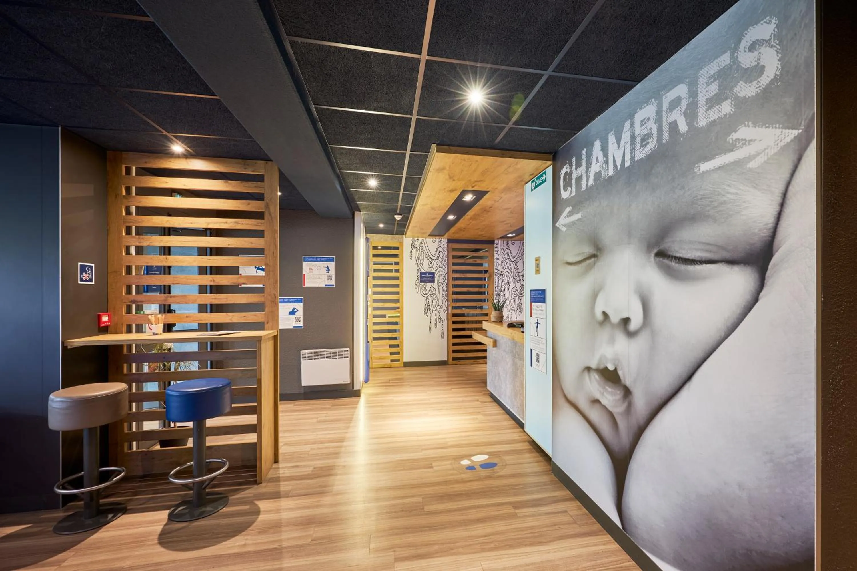 Lobby or reception in ibis budget Lisieux