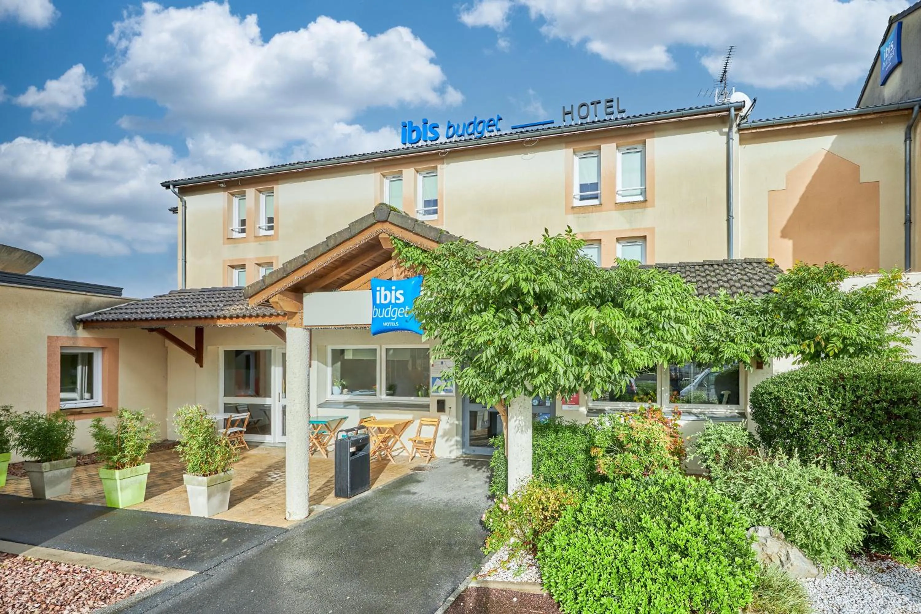 Property building in ibis budget Lisieux