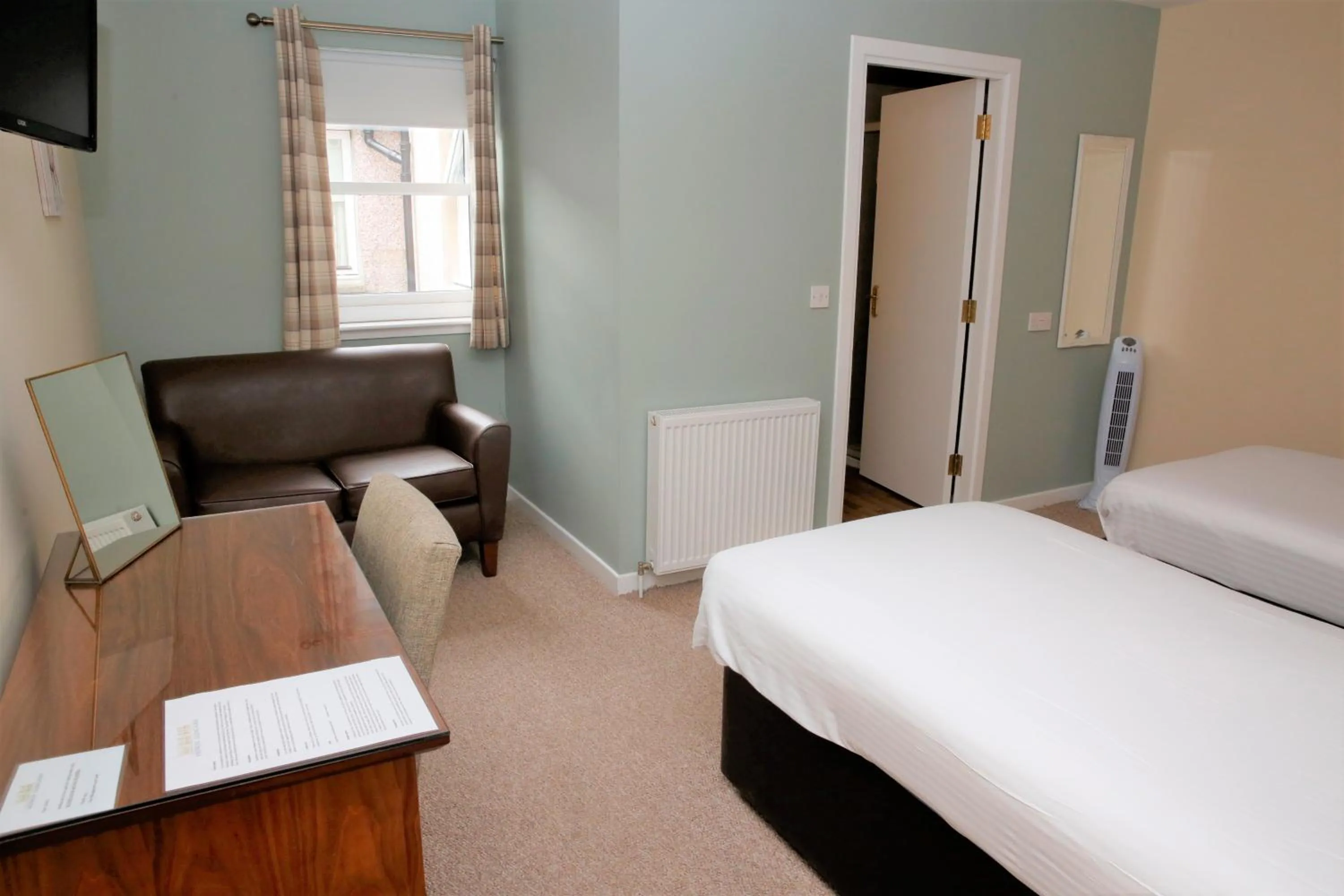 Bedroom, Bed in Ardross Glencairn