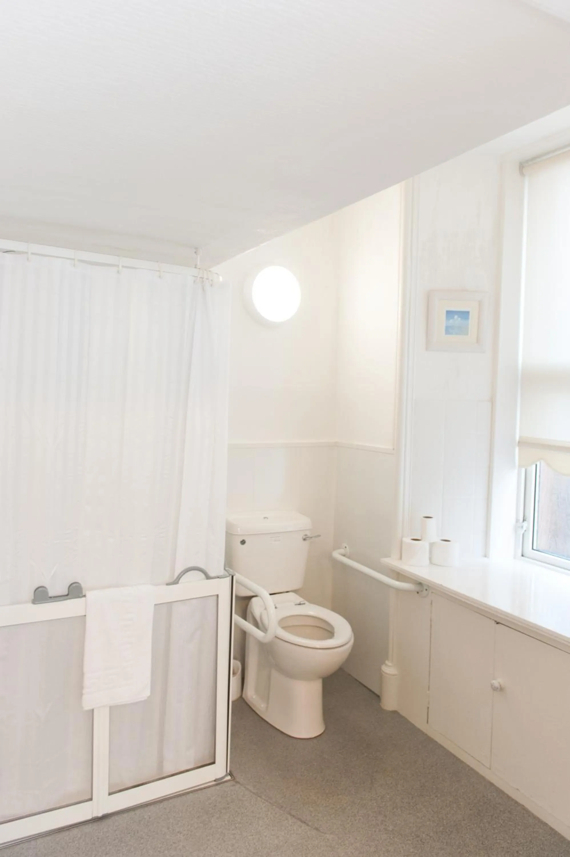 Shower in Ardross Glencairn