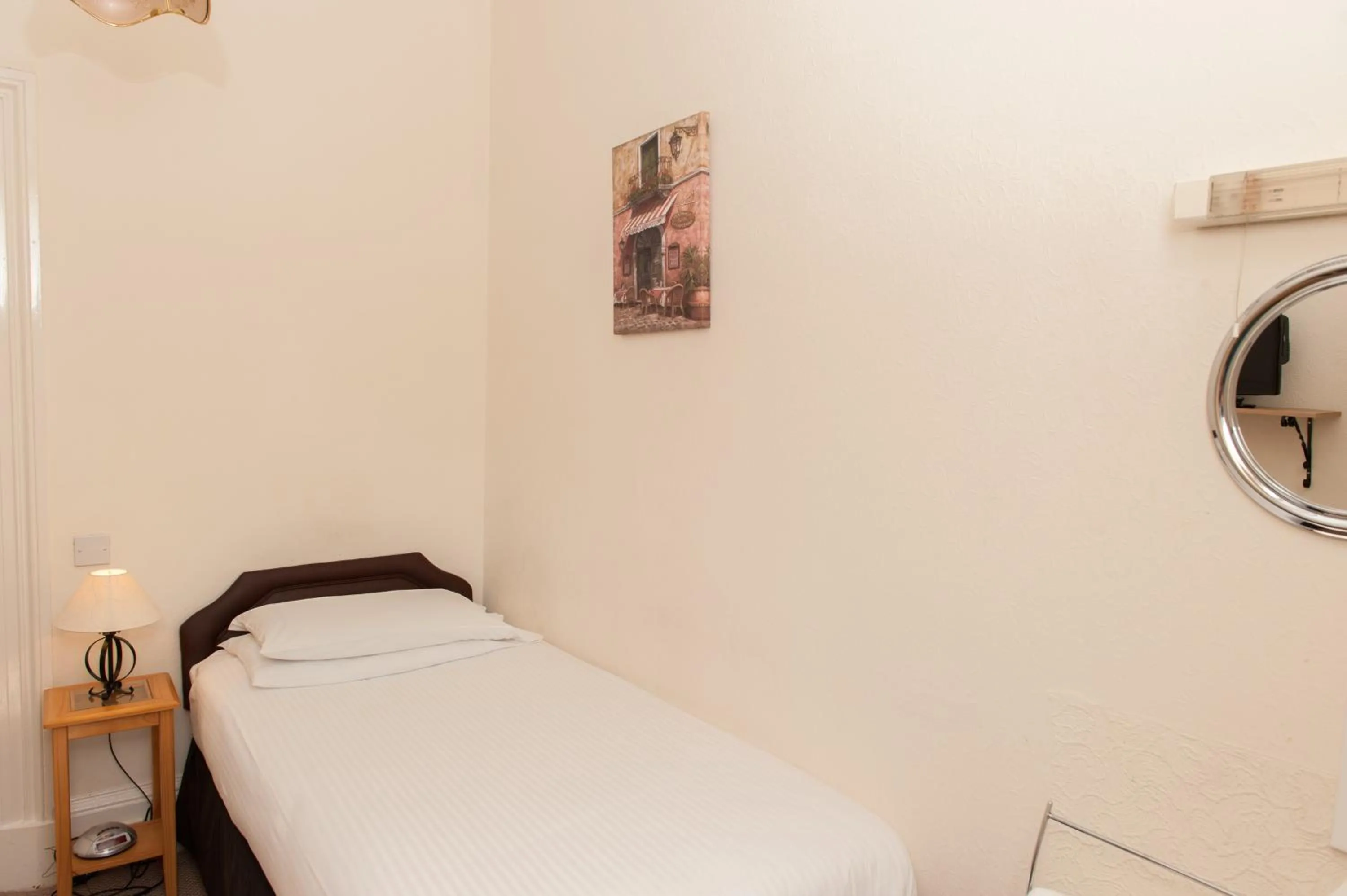 Bedroom, Bed in Ardross Glencairn