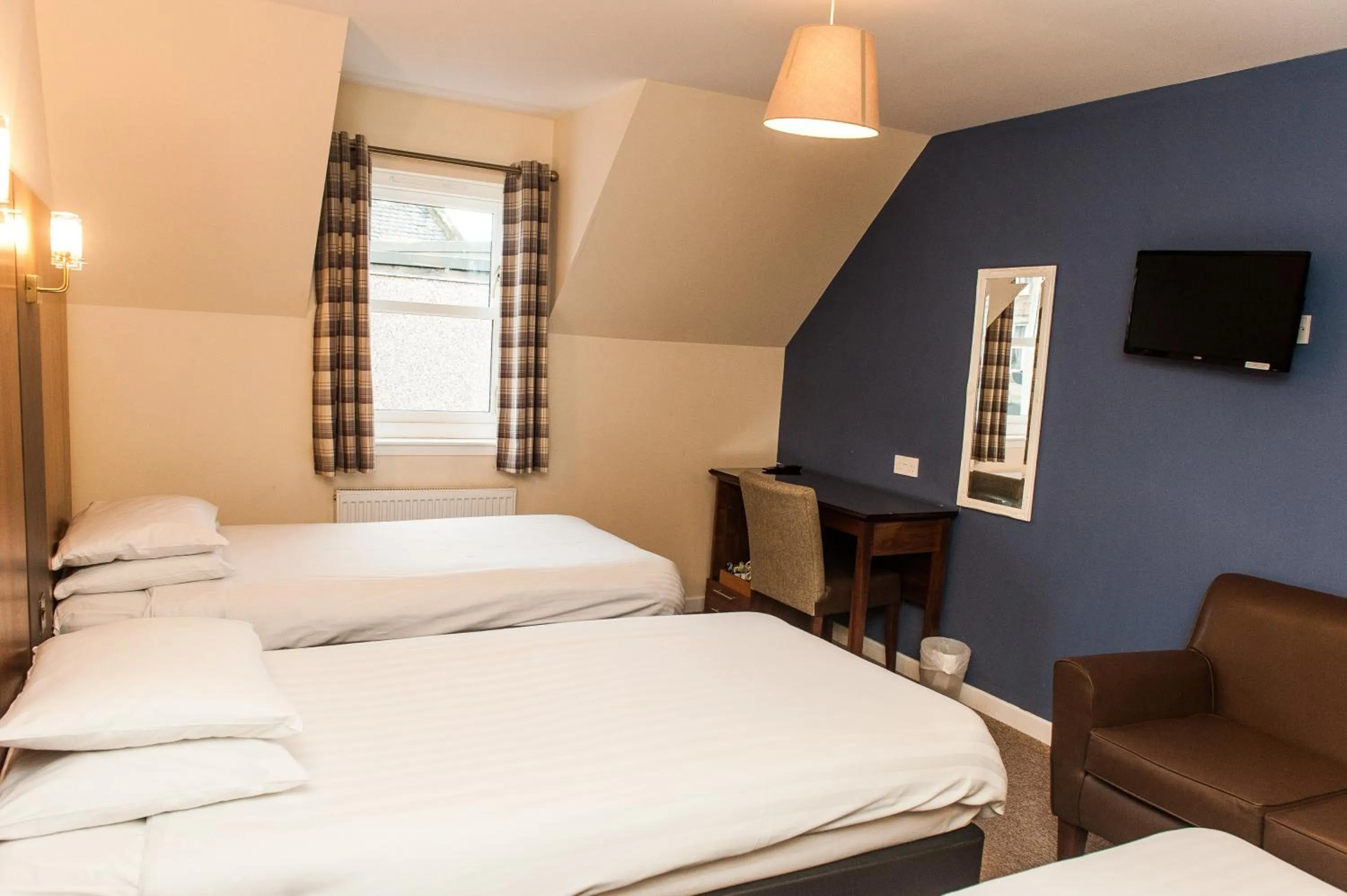 Day, Bed in Ardross Glencairn