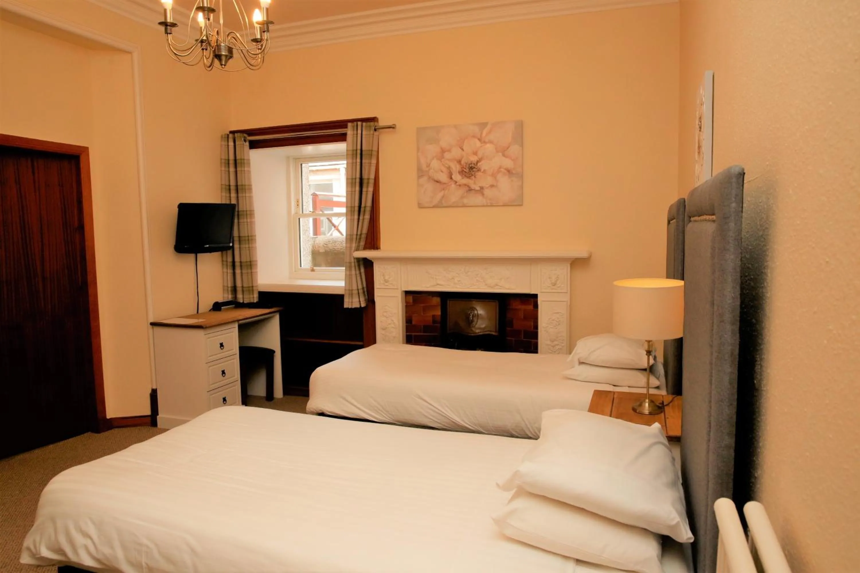 Bedroom, Bed in Ardross Glencairn