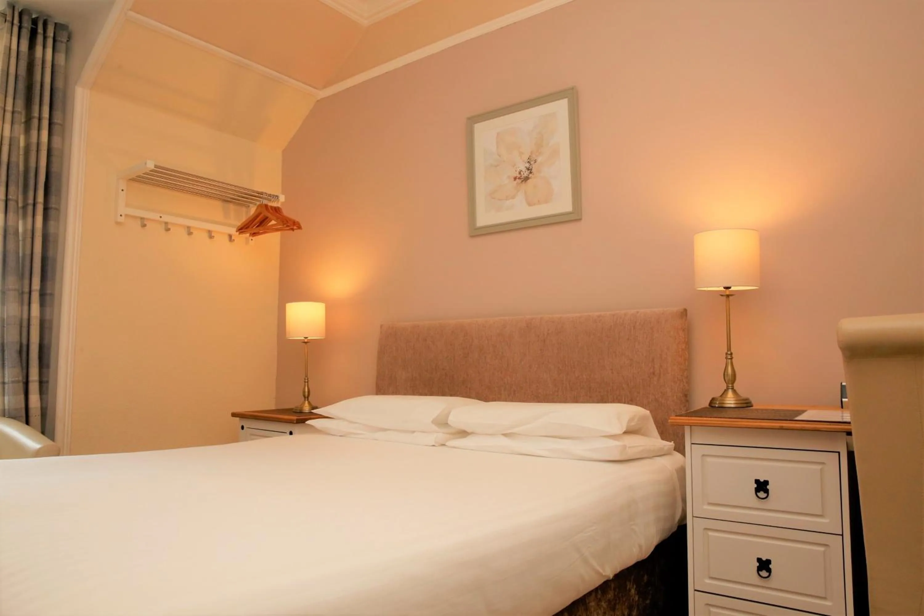 Bedroom, Bed in Ardross Glencairn