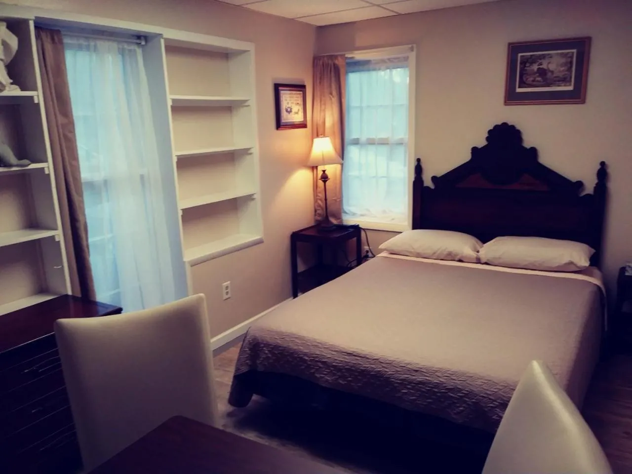 Bed in Sleepy Hollow Manor