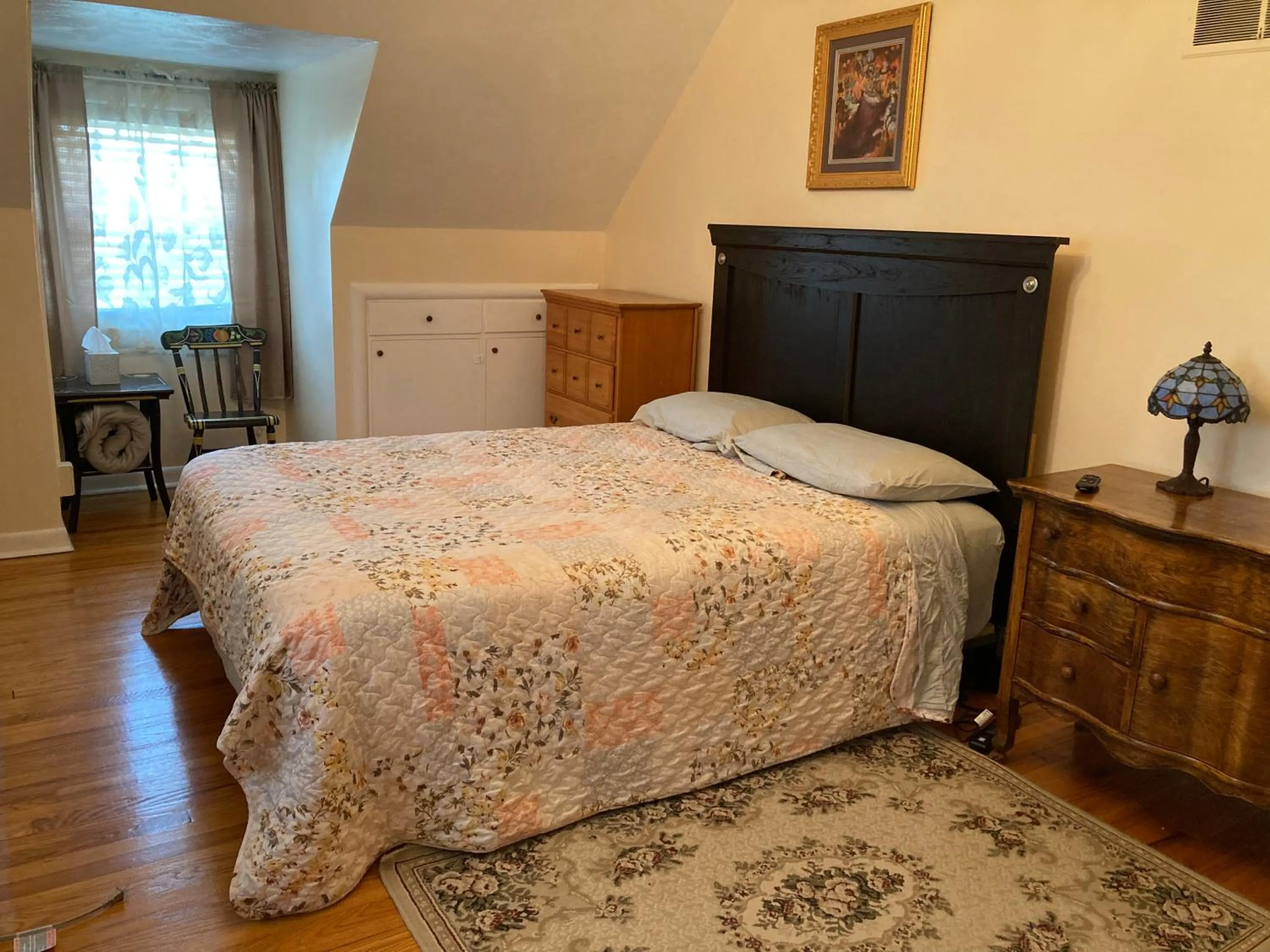 Bed in Sleepy Hollow Manor