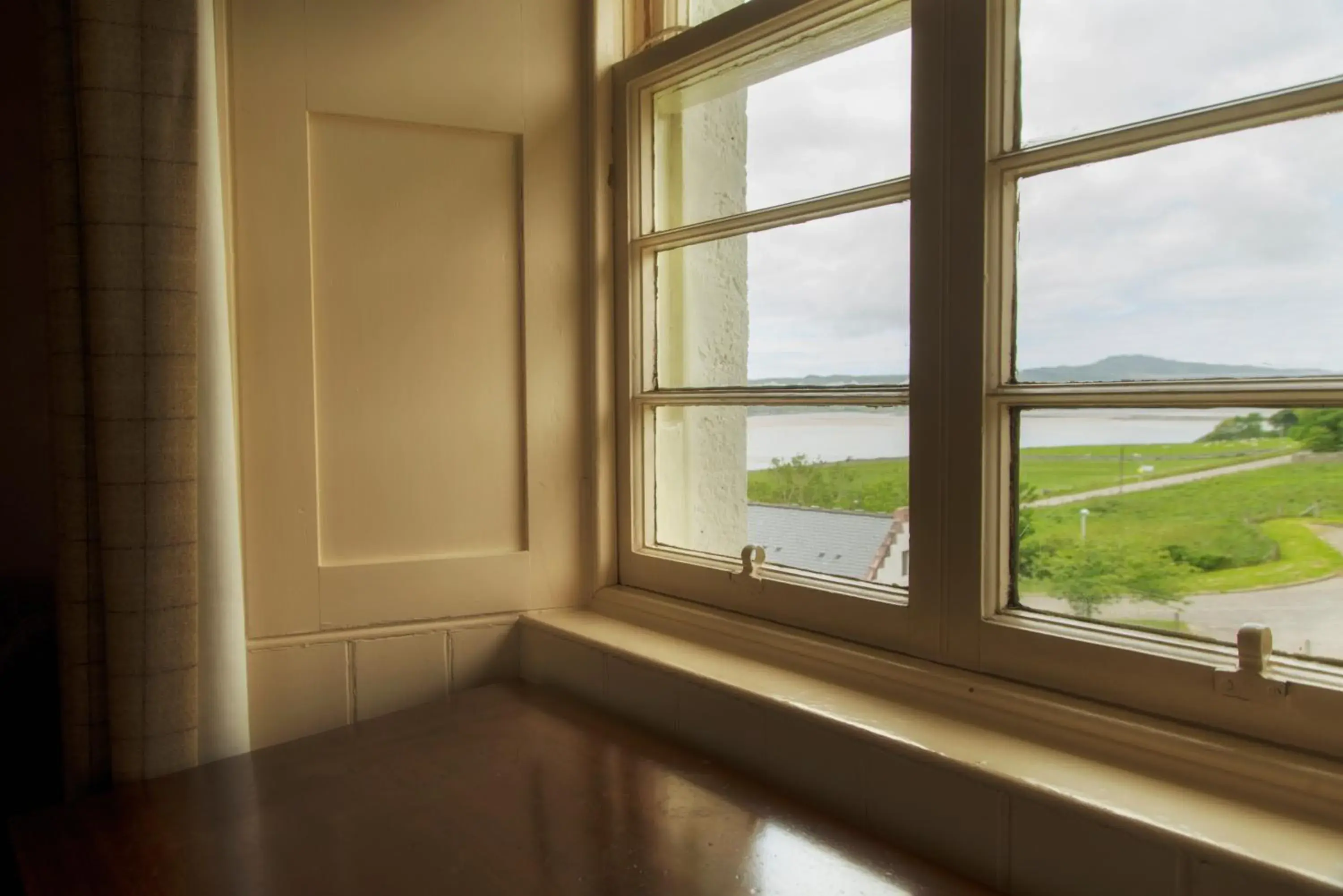 Superior King Guest Room - single occupancy in The Tongue Hotel Superior King Guest Room - single occupancy in The Tongue Hotel