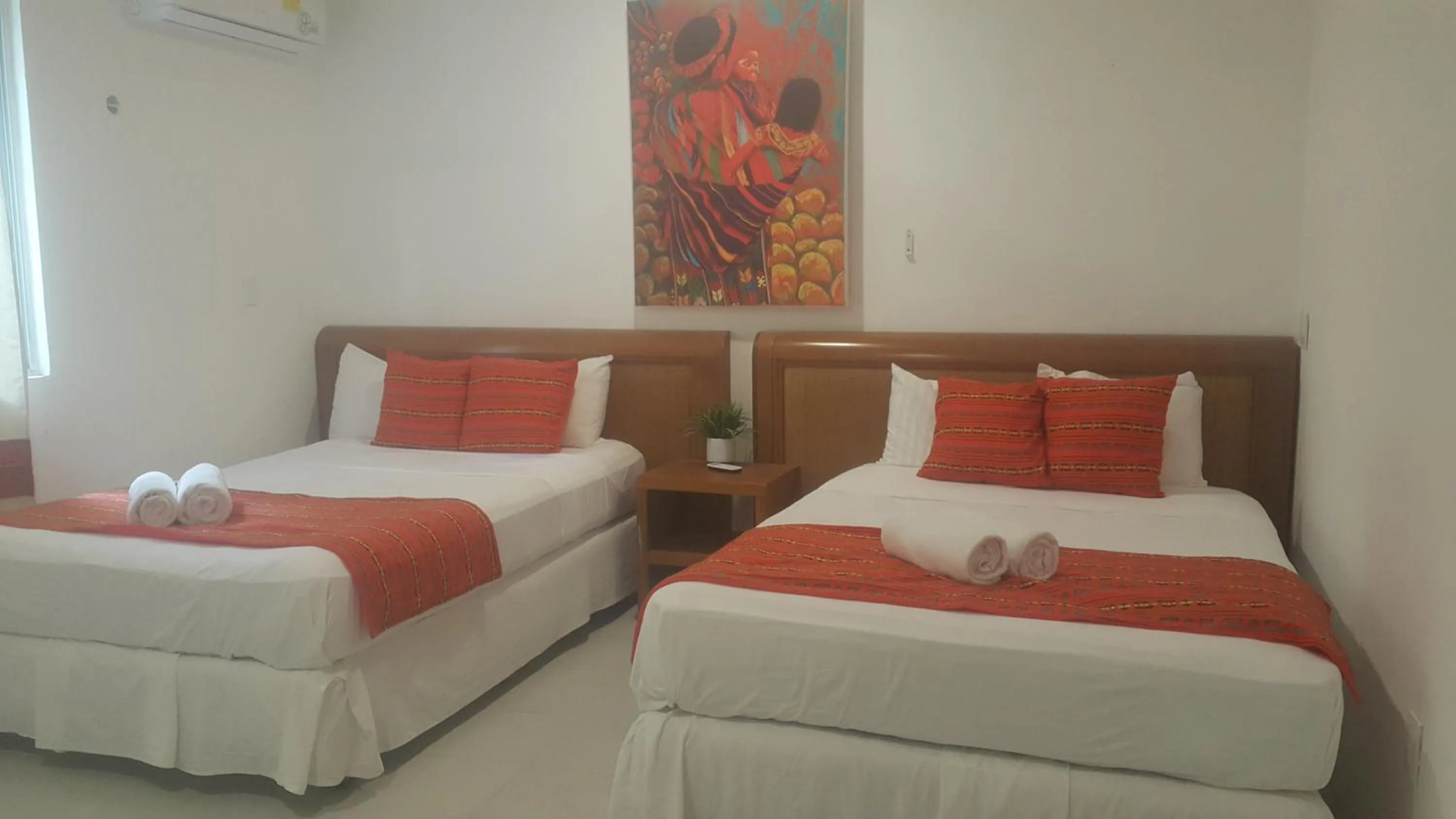 Photo of the whole room in Estancia Tulbayab 36