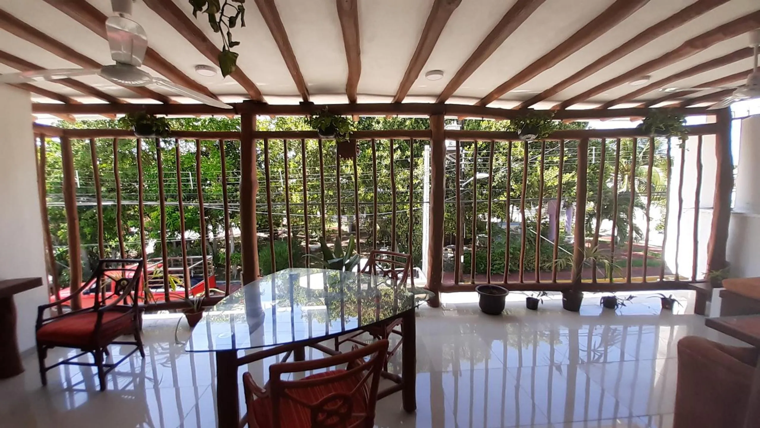 Balcony/Terrace in Estancia Tulbayab 36