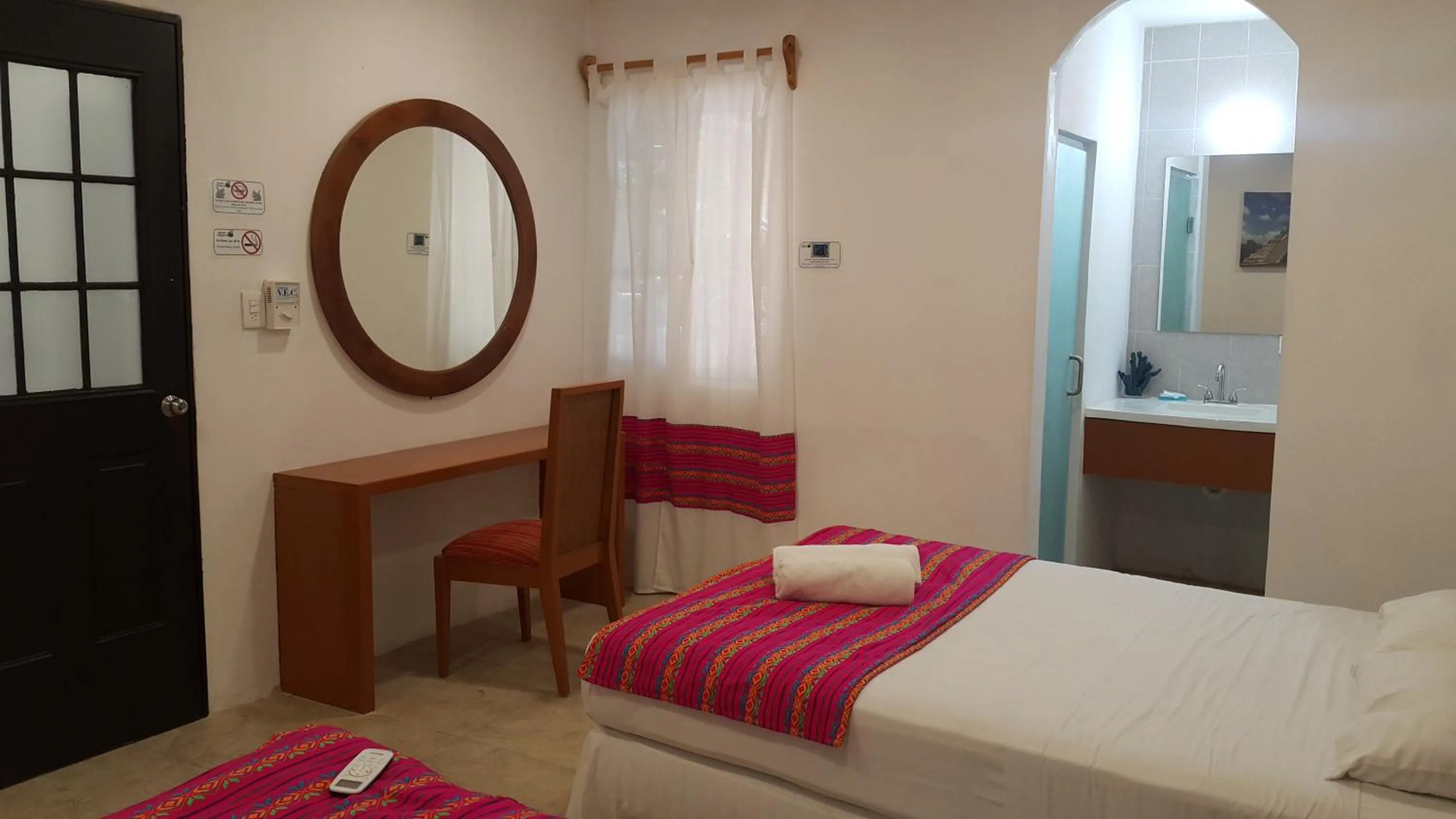 Photo of the whole room in Estancia Tulbayab 36