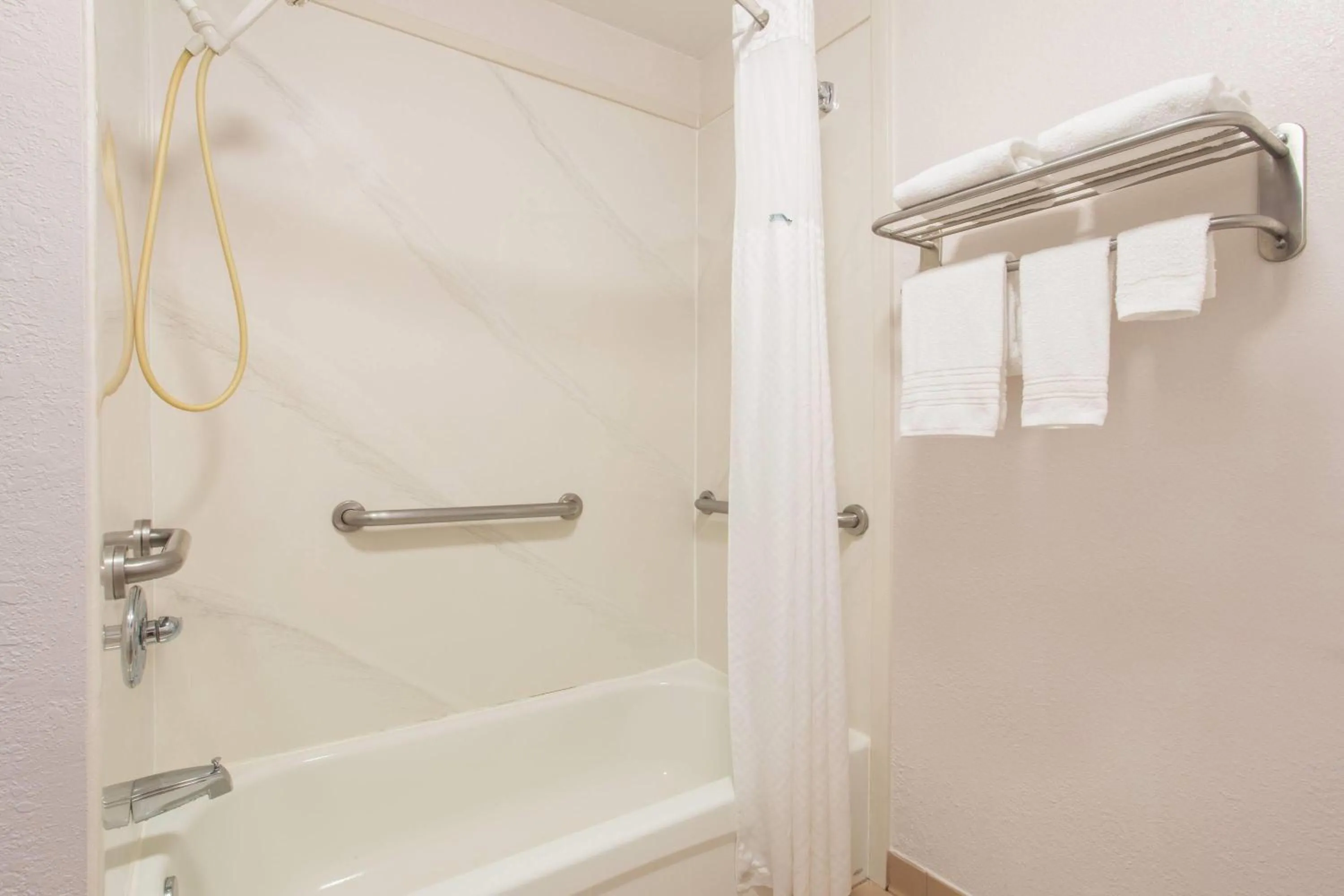 Shower in Days Inn & Suites by Wyndham Navarre - near Beaches Hurlburt