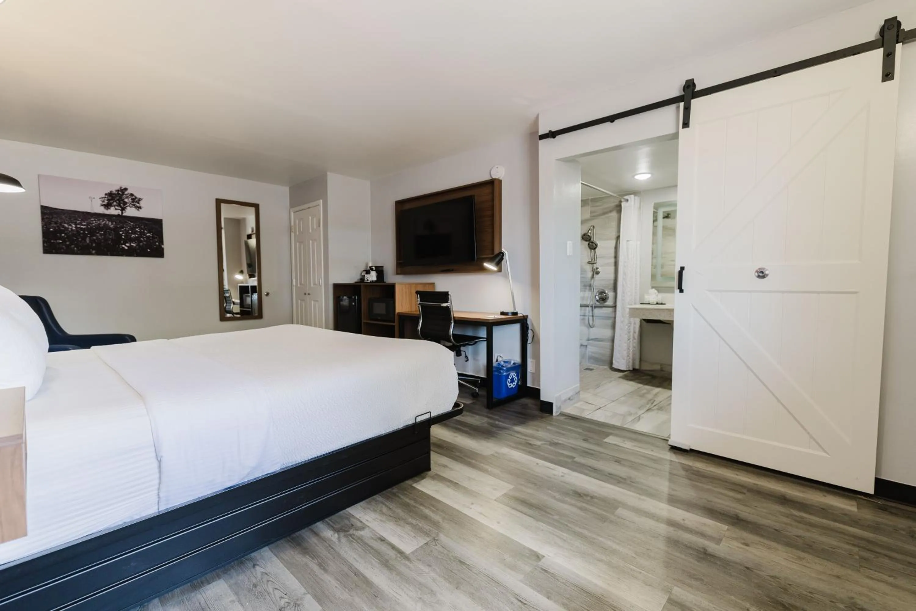 Bed in La Quinta Inn by Wyndham Amarillo Mid-City