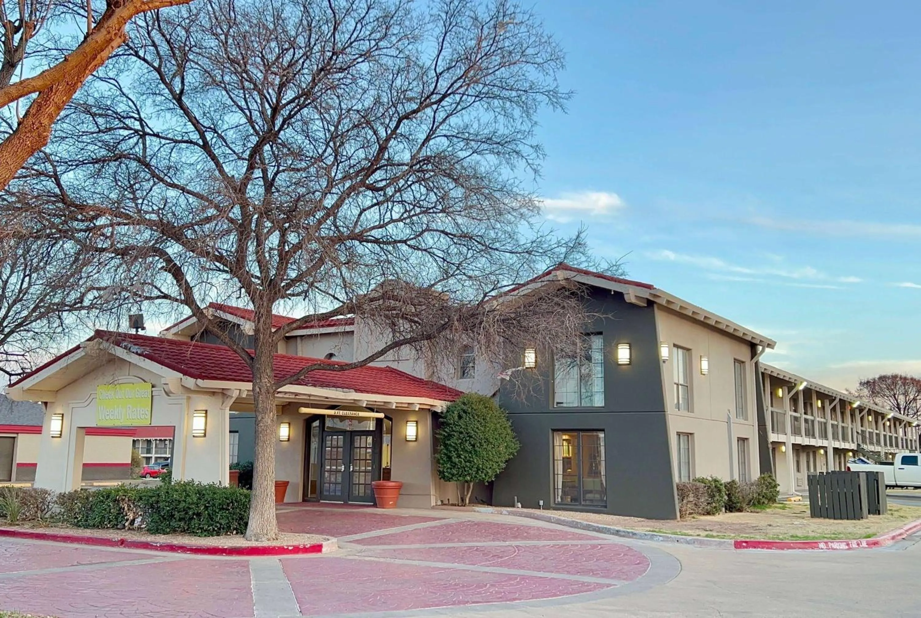 Property building in La Quinta Inn by Wyndham Amarillo Mid-City